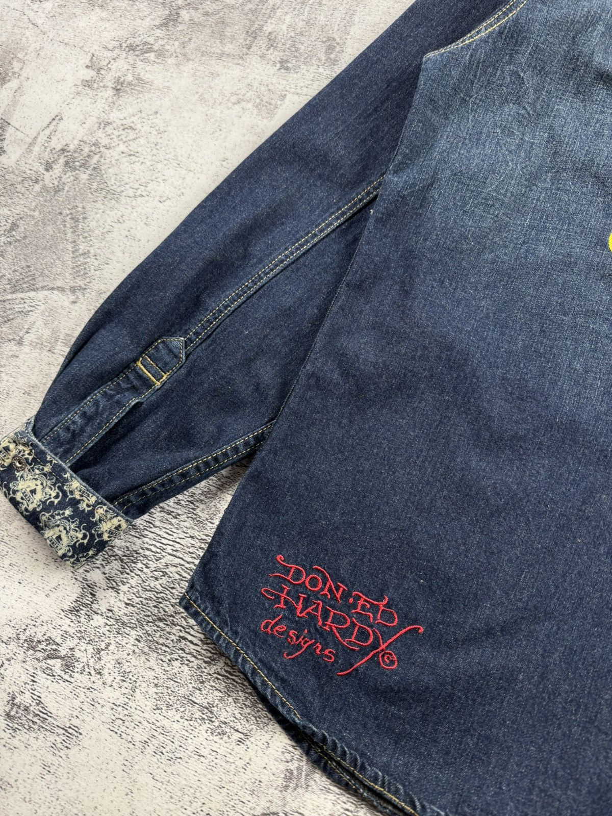 Ed Hardy Vintage Ed Hardy Dragon Y2K Denim Jeans Jacket Faded Shirt Size US XL / EU 56 / 4 - 12 Thumbnail