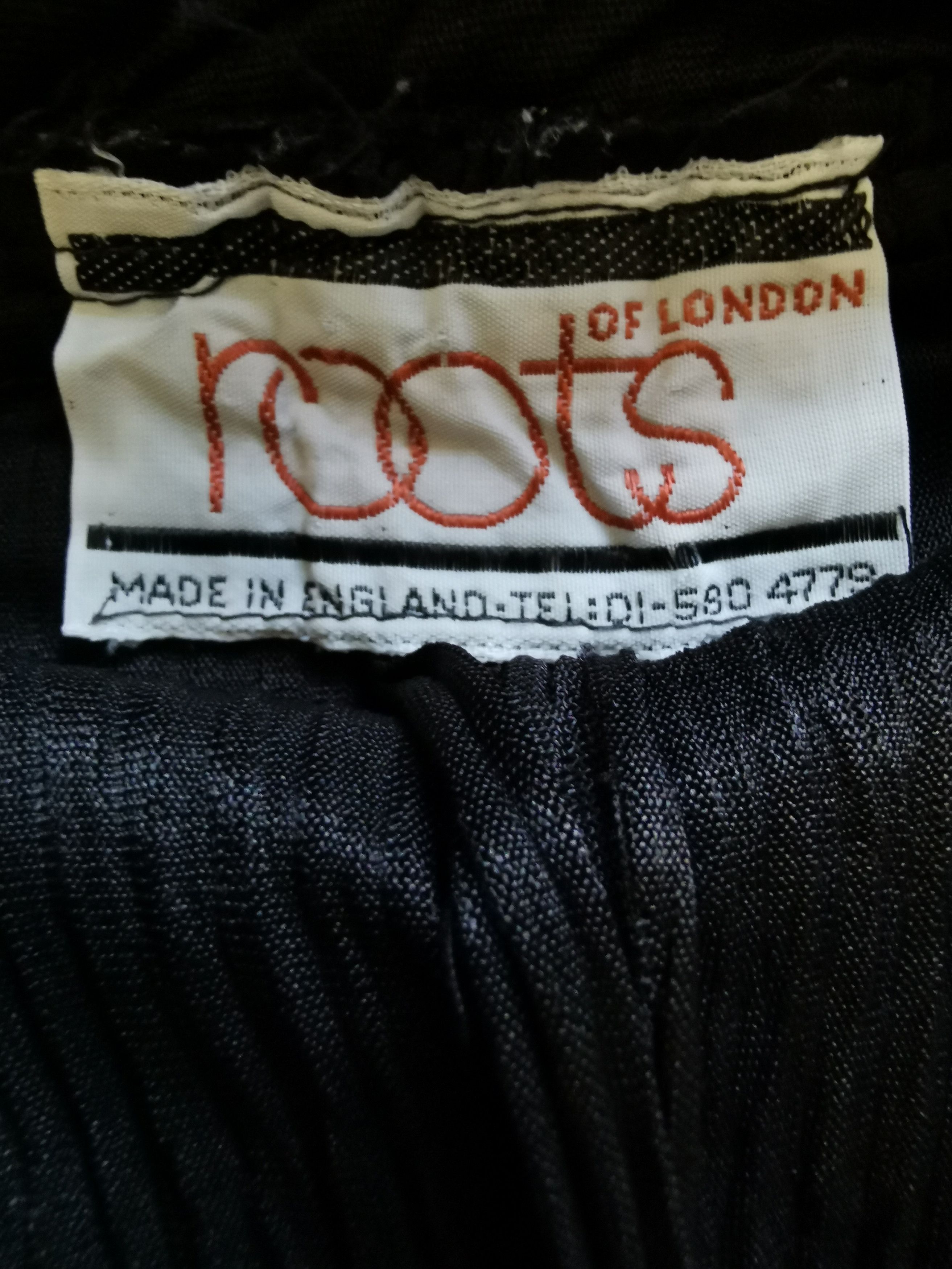 Roots Finely pleated black dress. ROOTS of LONDON Size S / US 4 / IT 40 - 4 Thumbnail