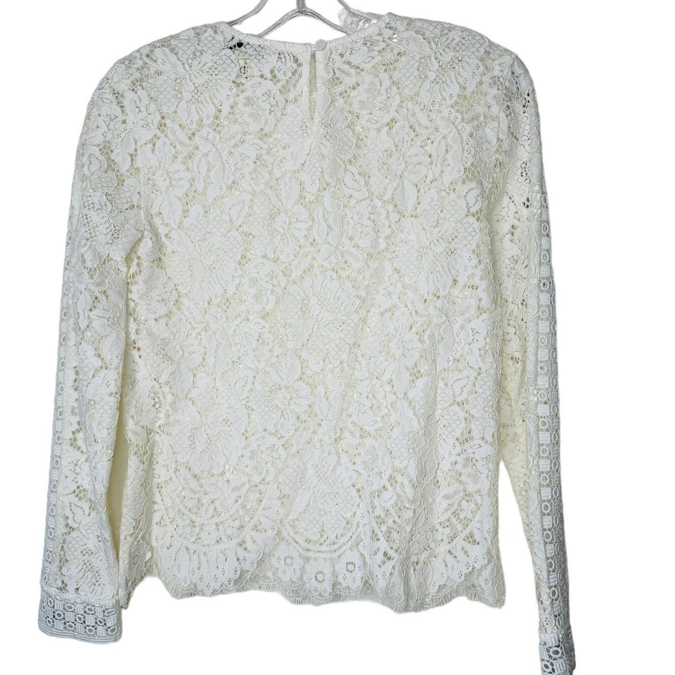Club Monaco Club Monaco Ivory Lace Keyhole Back Scalloped Hem Blouse XS Size XS / US 0-2 / IT 36-38 - 7 Thumbnail