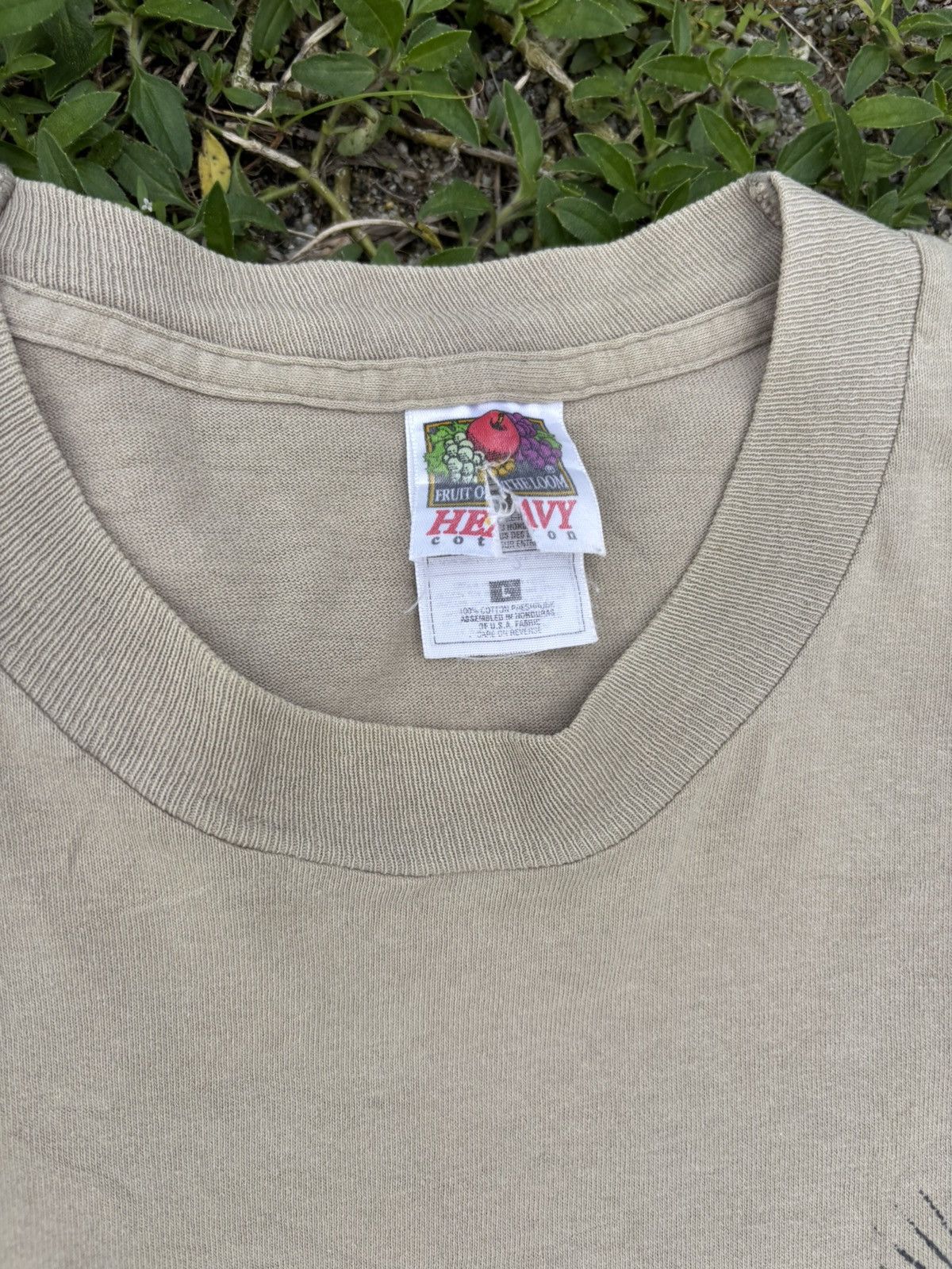 Vintage Vintage 90’s Virgin Mary Pray For Us Tshirt Size US L / EU 52-54 / 3 - 4 Thumbnail