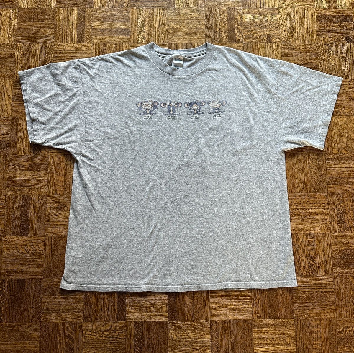 Japanese Brand Vintage Y2K Monkey Hear No Evil Funny Graphic Tee Size US XXL / EU 58 / 5 - 2 Thumbnail