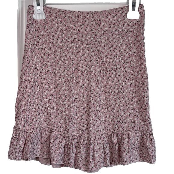 Brandy Melville Brandy Melville Pink Floral Cara Mini Skirt 3 Ruffled Mini Size 27" / US 4 / IT 40 - 1 Thumbnail
