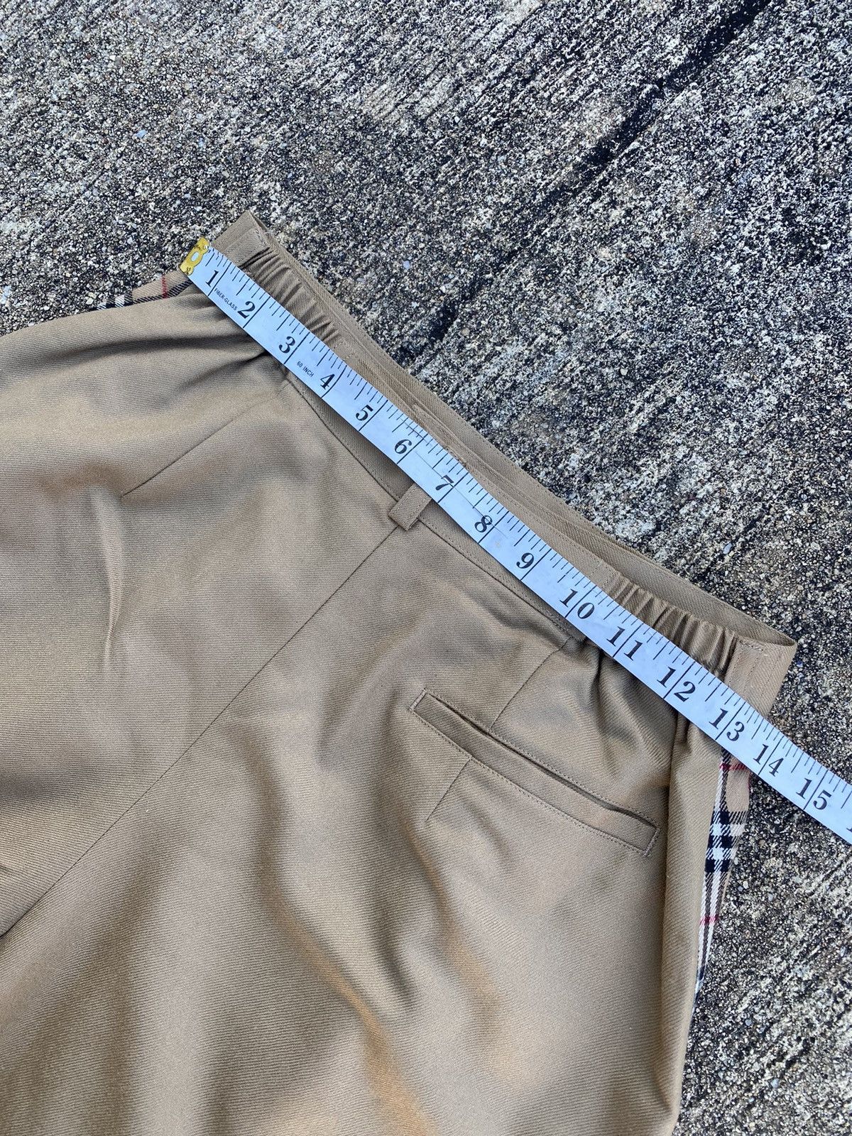 Burberry × Vintage Vintage Burberry Nova Check Short Pants Size 27" / US 4 / IT 40 - 8 Thumbnail