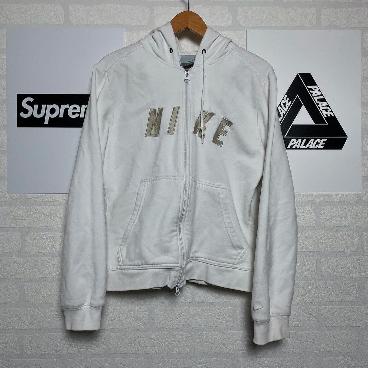 Nike × Vintage Vintage Nike Spellout Zip Hoodie Y2K 00s Streetwear Size L / US 10 / IT 46 - 1 Thumbnail