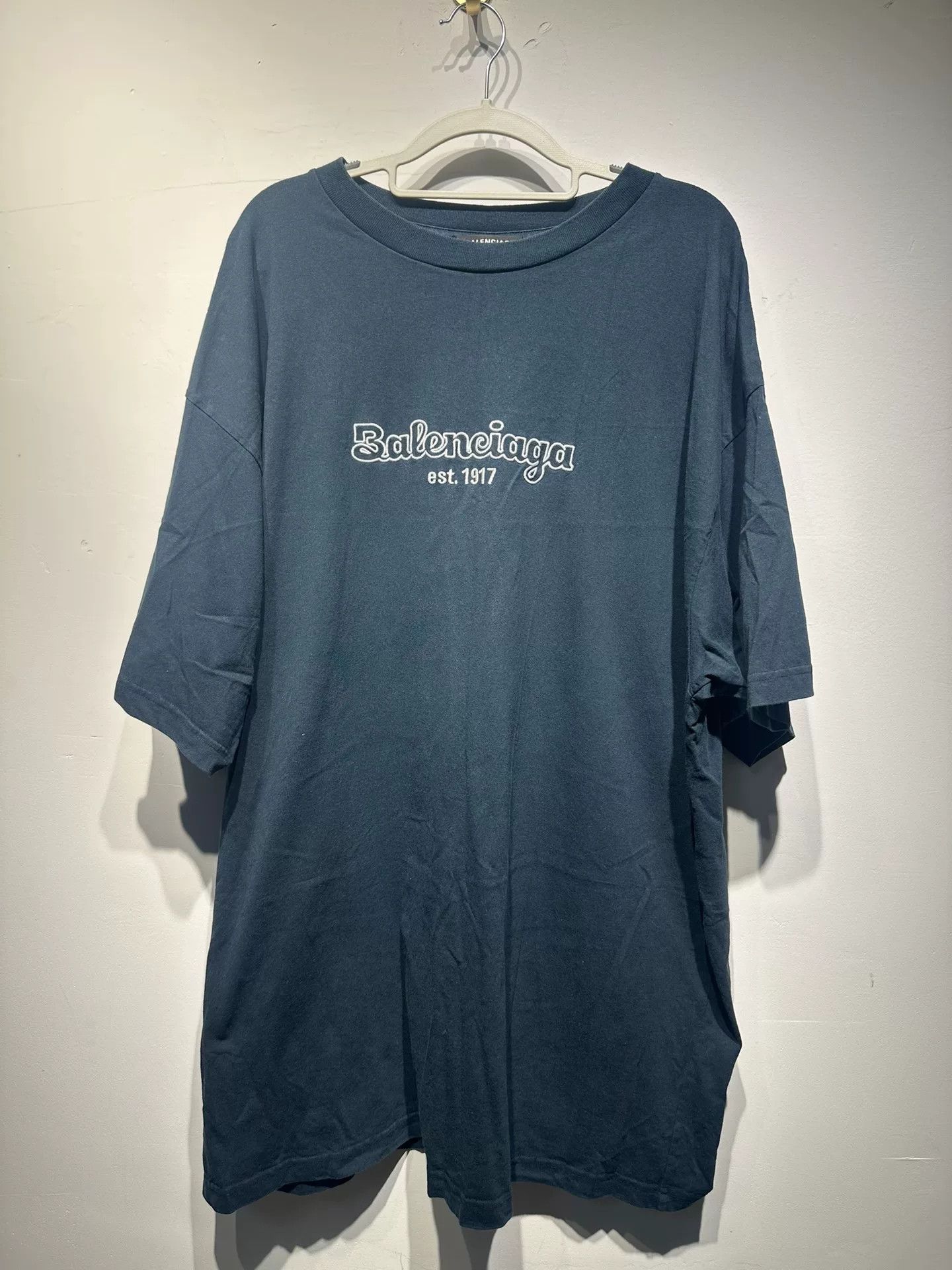 Balenciaga Balenciaga Retro Printed Blue T-Shirt M Men Size US M / EU 48-50 / 2 - 1 Thumbnail