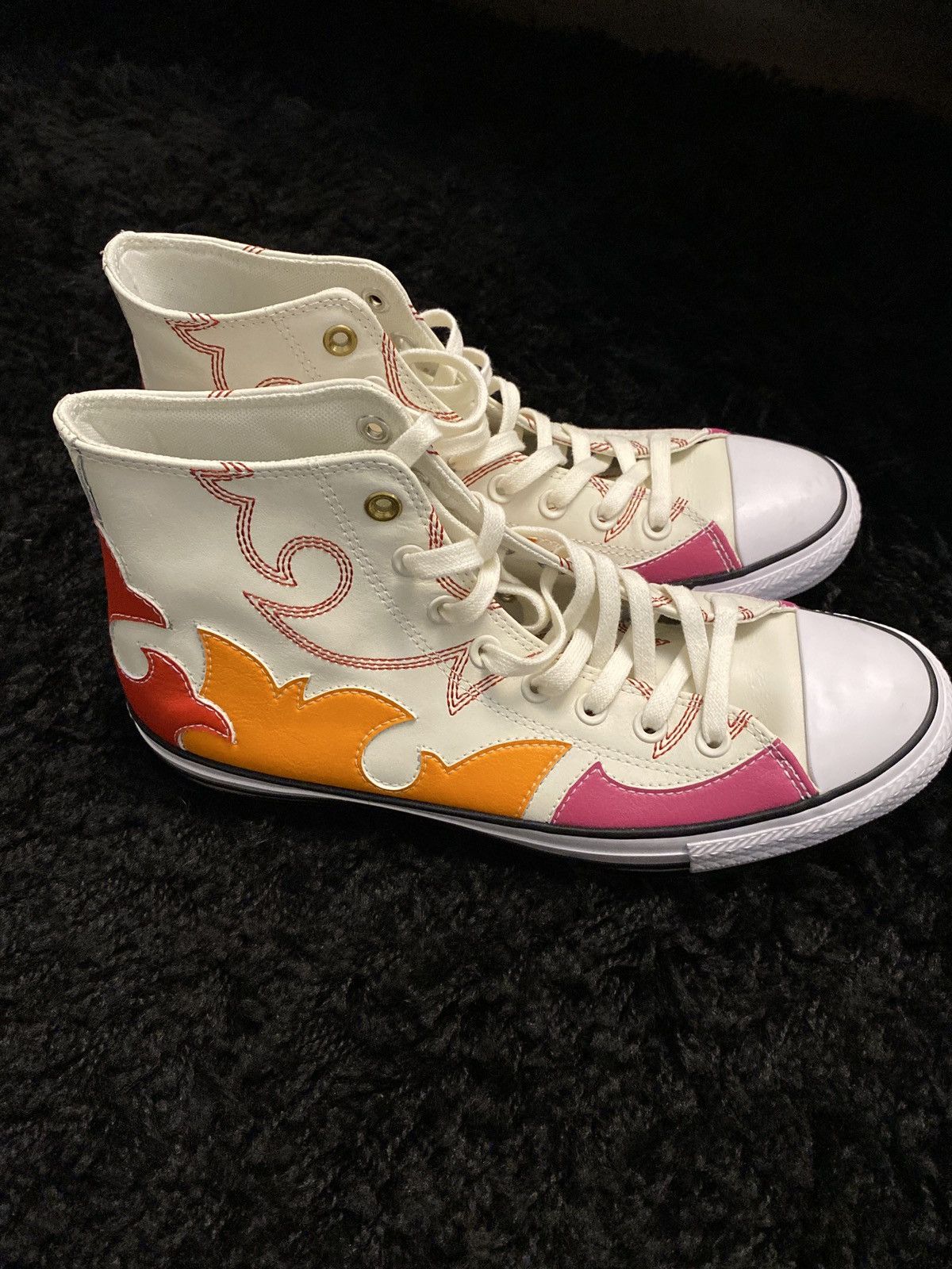 Converse Women/mens Size US 11 / IT 41 - 7 Thumbnail