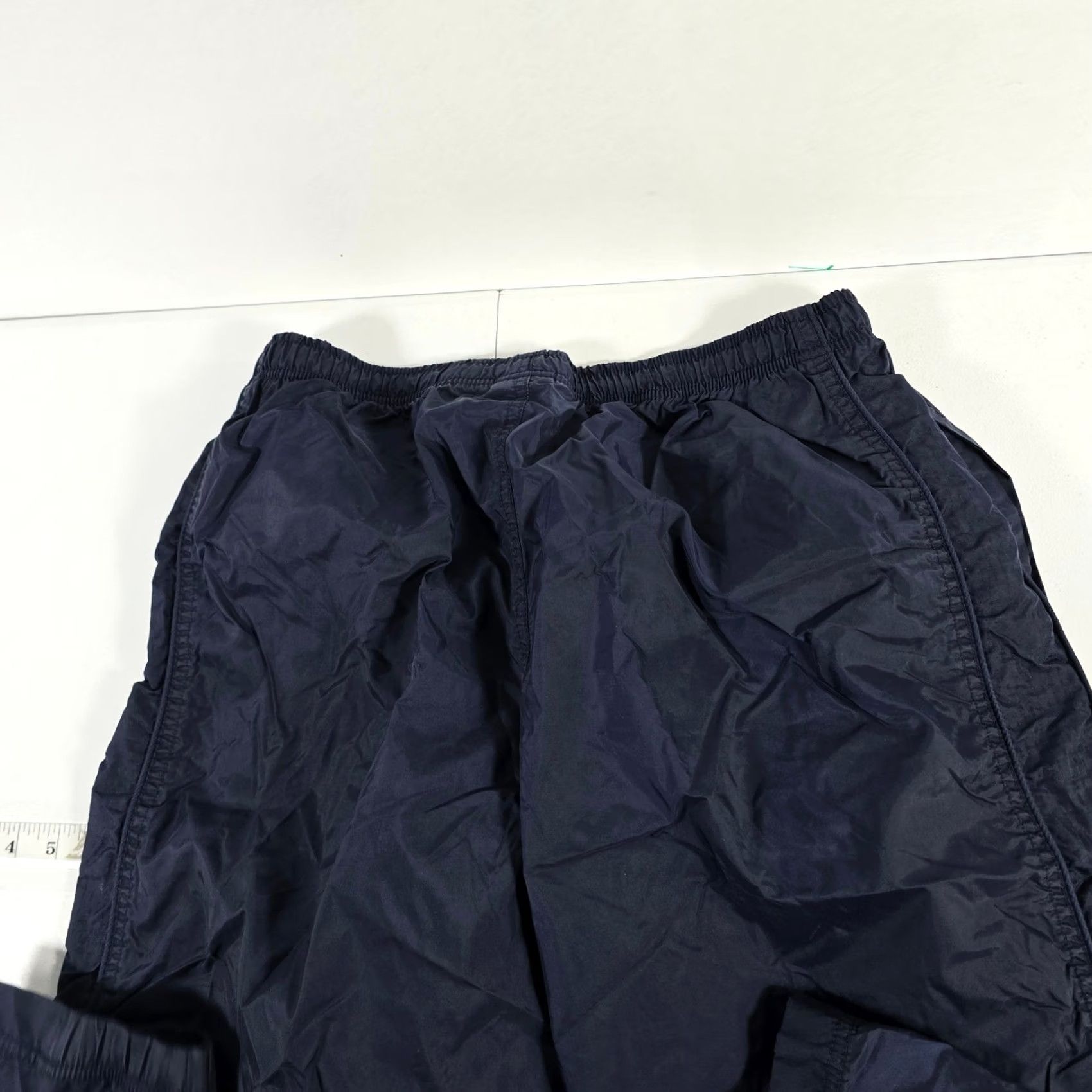 Nike VTG Nike Mens Navy Blue Nylon Track Pants Athletic Joggers L Elastic Waist Drawstring Pockets Zippered Legs Casual Activewear 90s Womens/Mens (Unisex) Size US 33 - 2 Thumbnail