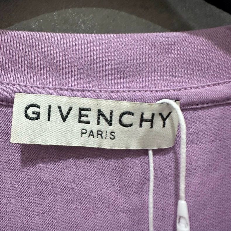 Givenchy Givenchy Ripped logo short-sleeve, size M, S Size US M / EU 48-50 / 2 - 3 Thumbnail