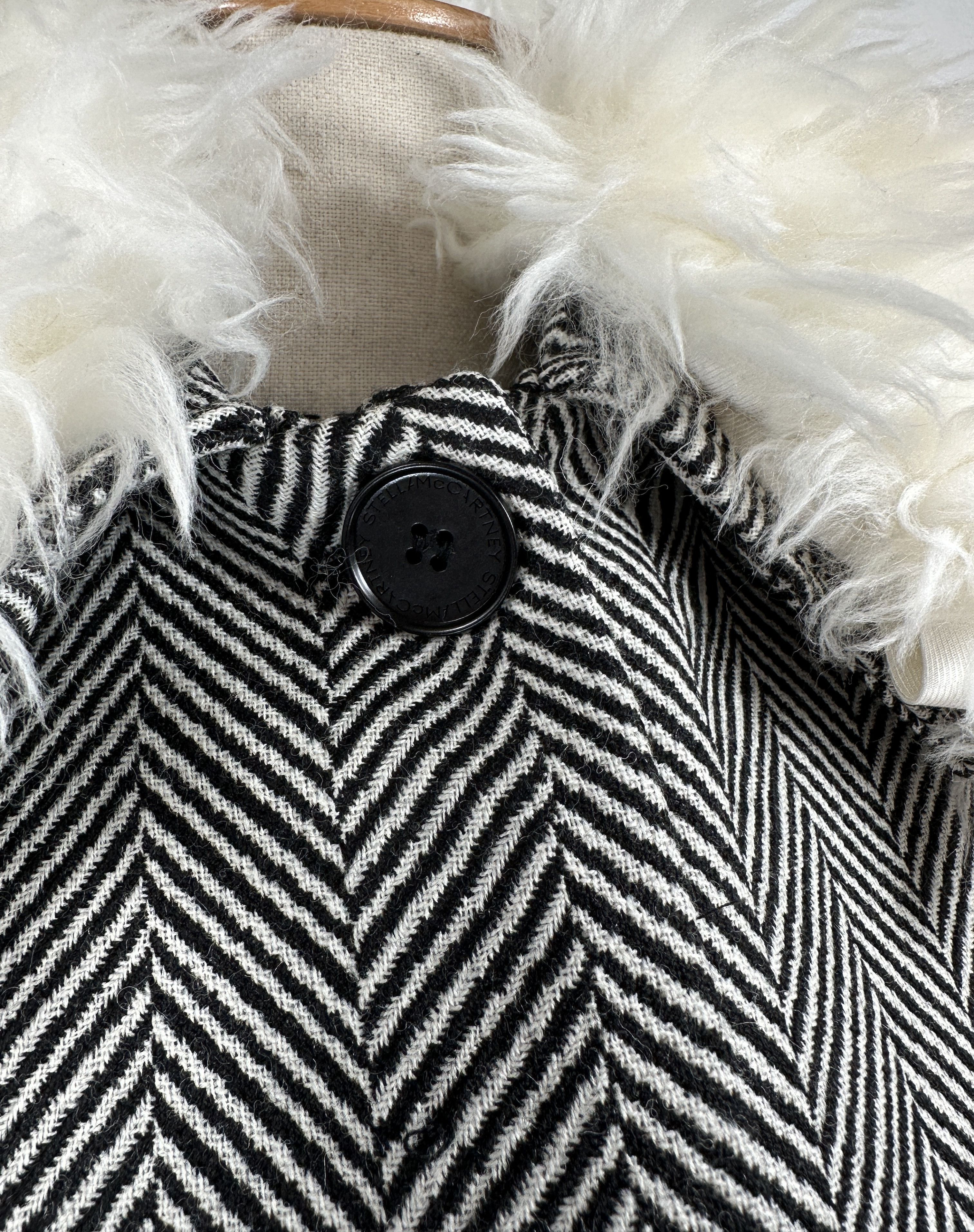 Stella McCartney Oversized Shearling-Trimmed Herringbone Jacket Size S / US 4 / IT 40 - 5 Thumbnail