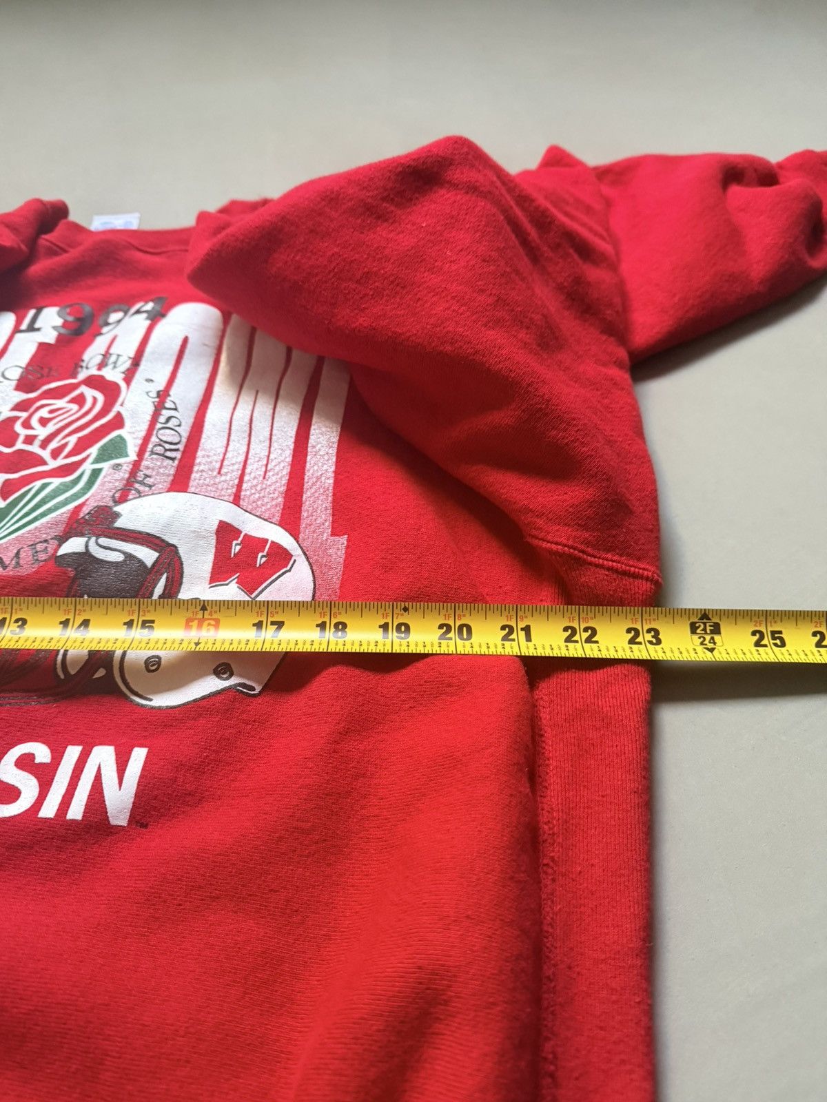 Champion Vintage 90s Champion Reverse Weave Wisconsin Sweatshirt Size US XXL / EU 58 / 5 - 6 Thumbnail