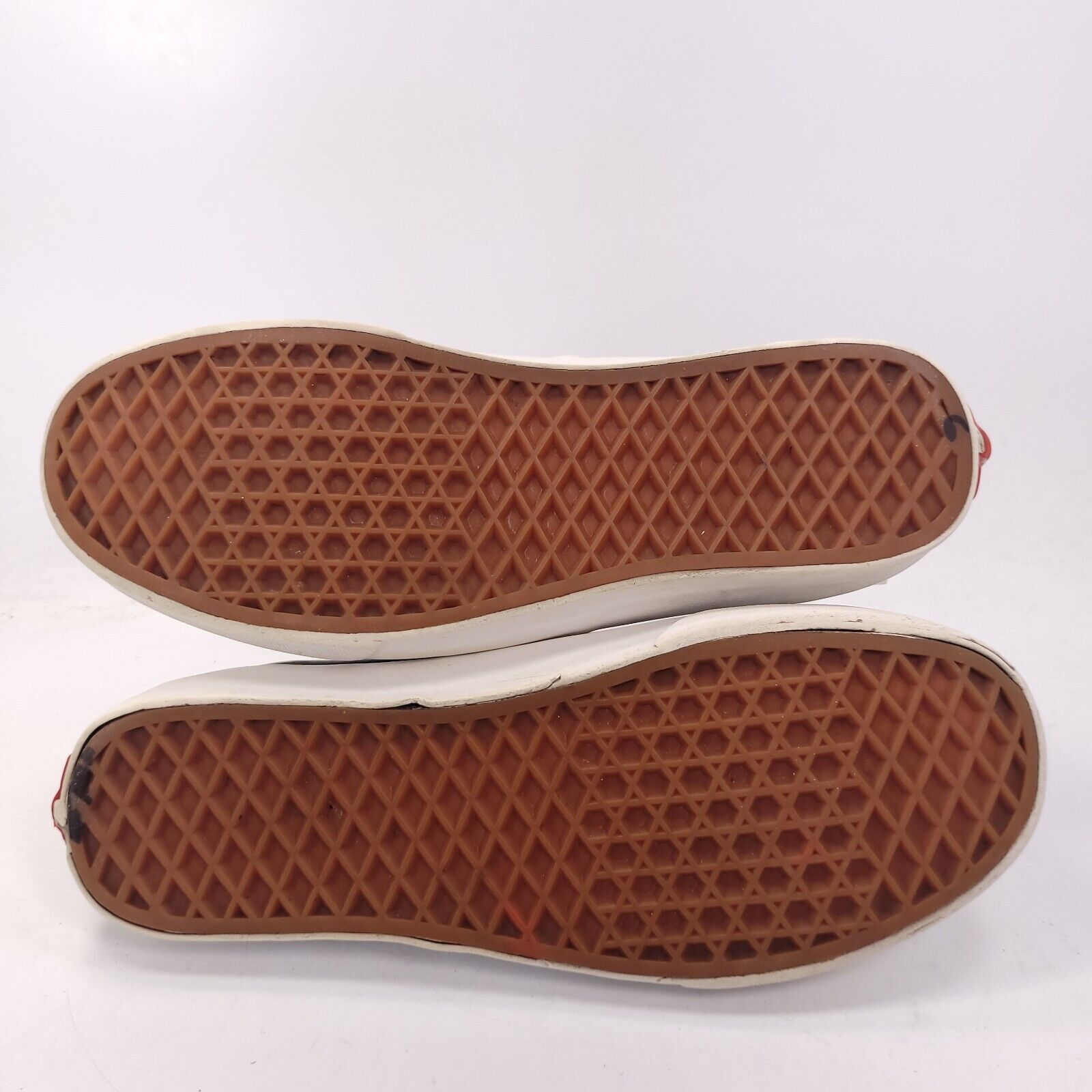 Vans Vans Off the Wall Shoe Women Size 7.5 Mens 6 White Black Red Size US 7.5 / IT 37.5 - 7 Thumbnail
