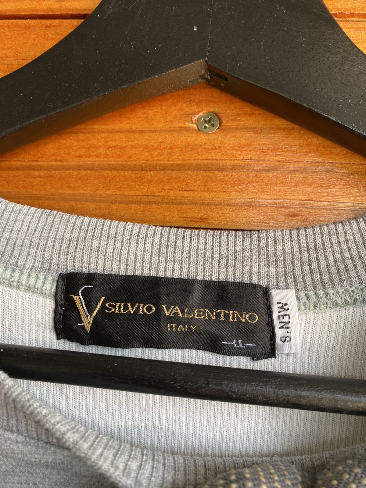 Vintage Vintage Silvio Valentino Italy Grey Minimalist Sweatshirt Size US L / EU 52-54 / 3 - 6 Thumbnail