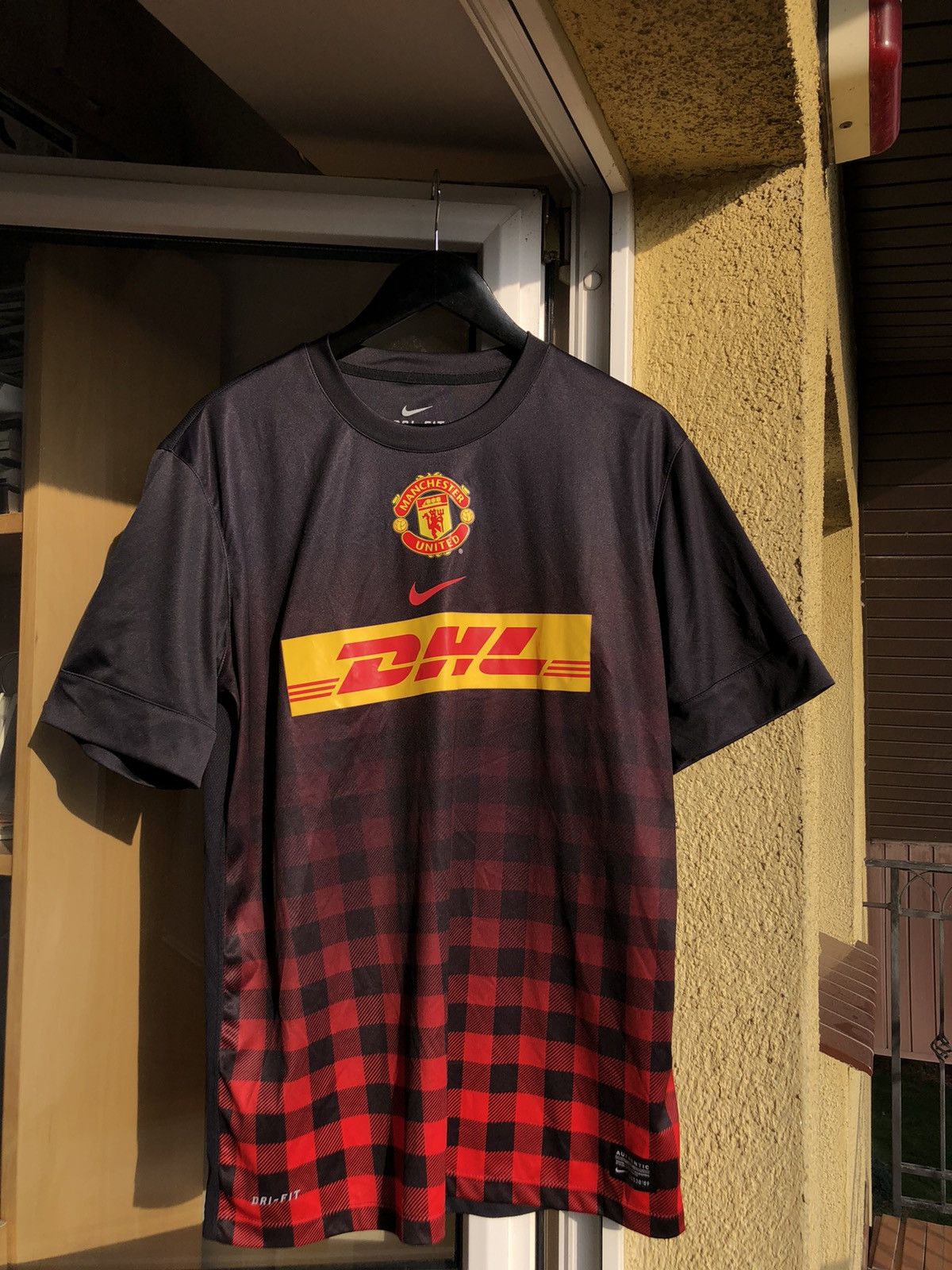 Nike 12/13 Manchester United Training Kit Soccer Football Jersey Size US L / EU 52-54 / 3 - 1 Thumbnail