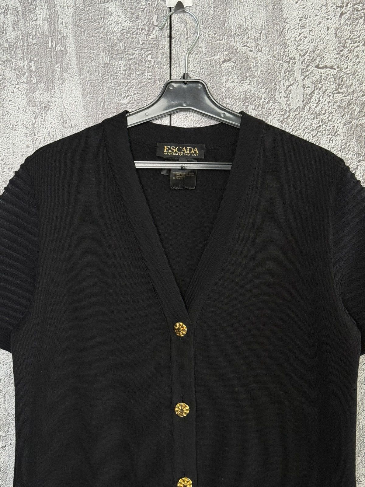Escada Escada Margaretha Ley Short Sleeve Burtton Cardigan Sweater Size M / US 6-8 / IT 42-44 - 2 Thumbnail