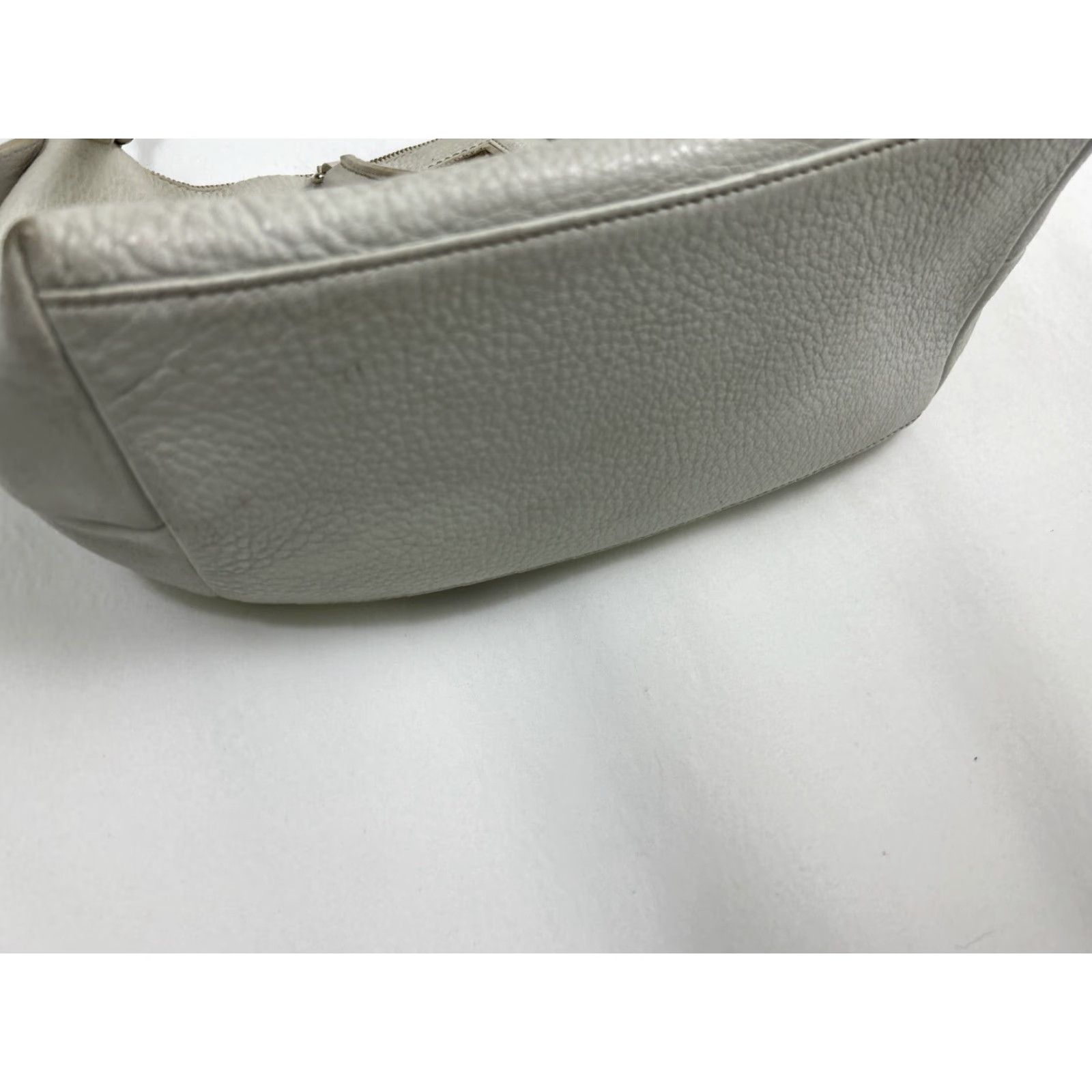 Dooney & Bourke VINTAGE Dooney & Bourke Pebbled Ivory Large Hobo Bag Double Handles Women Stains Size ONE SIZE - 7 Thumbnail