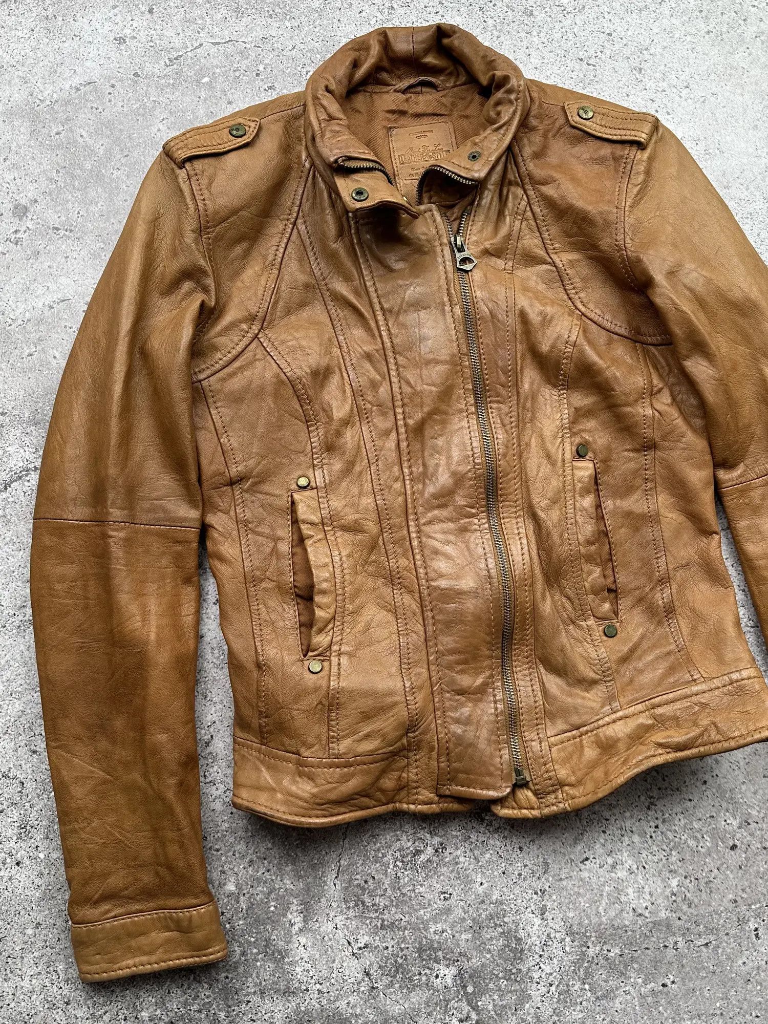 Japanese Brand Vintage Leather Jacket C171(V49) Size M / US 6-8 / IT 42-44 - 2 Thumbnail