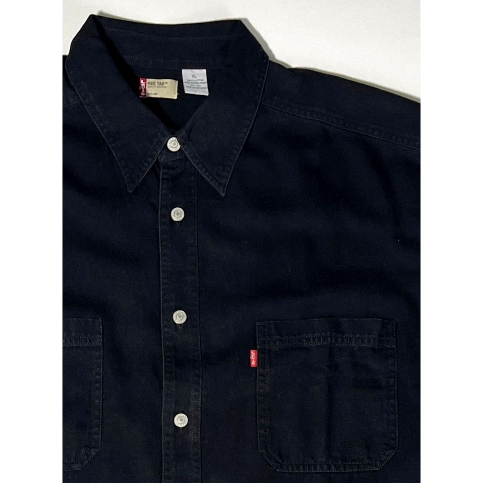 Levi's VINTAGE Levi's Red Tab Button-Up Black Denim Shirt XL Men’s Retro Pockets Size US XL / EU 56 / 4 - 5 Thumbnail