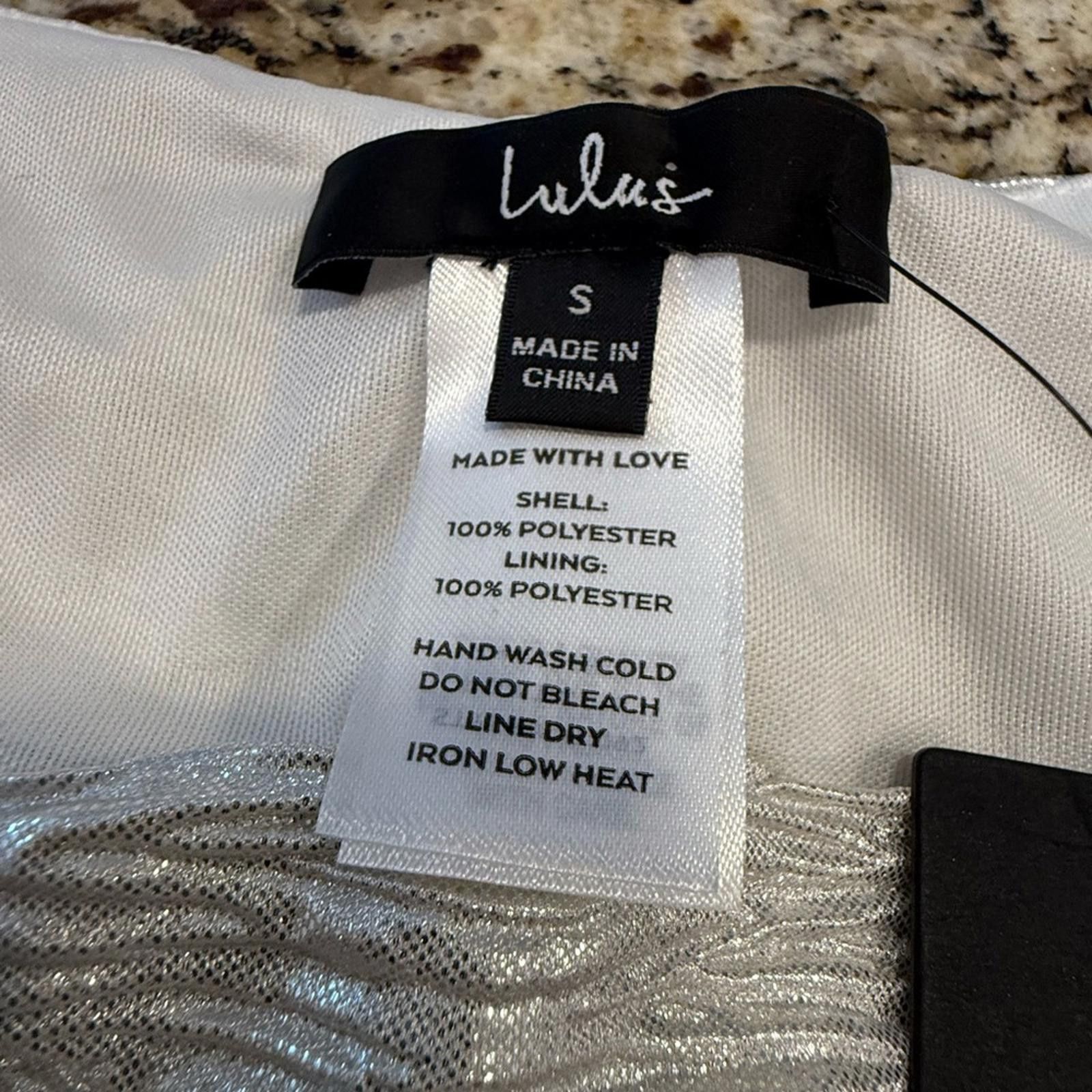 Lulus Lulus silver shimmery crop top shirred ruching SZ SM Size S / US 4 / IT 40 - 7 Thumbnail