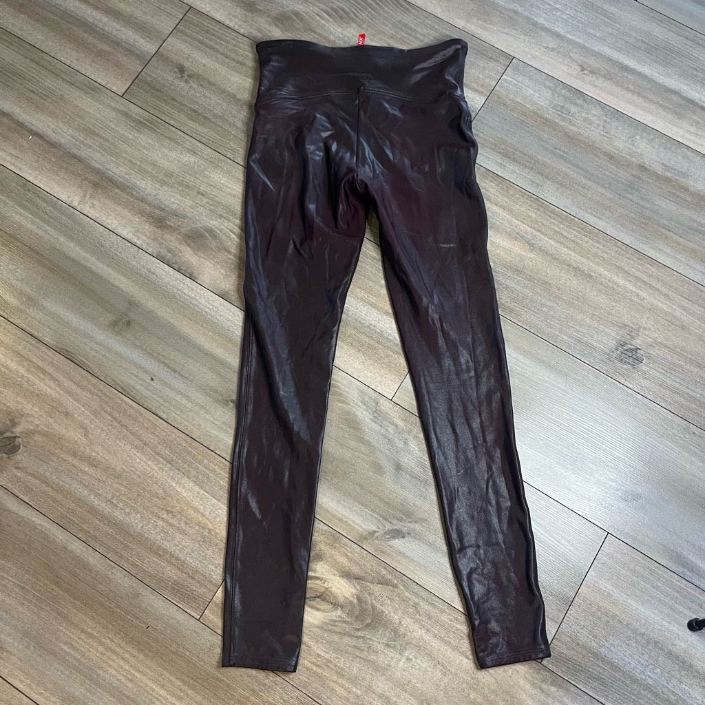 Spanx Spanx Faux Leather Burgundy Leggings Women Medium Bin N-200 Size 28" / US 6 / IT 42 - 4 Thumbnail