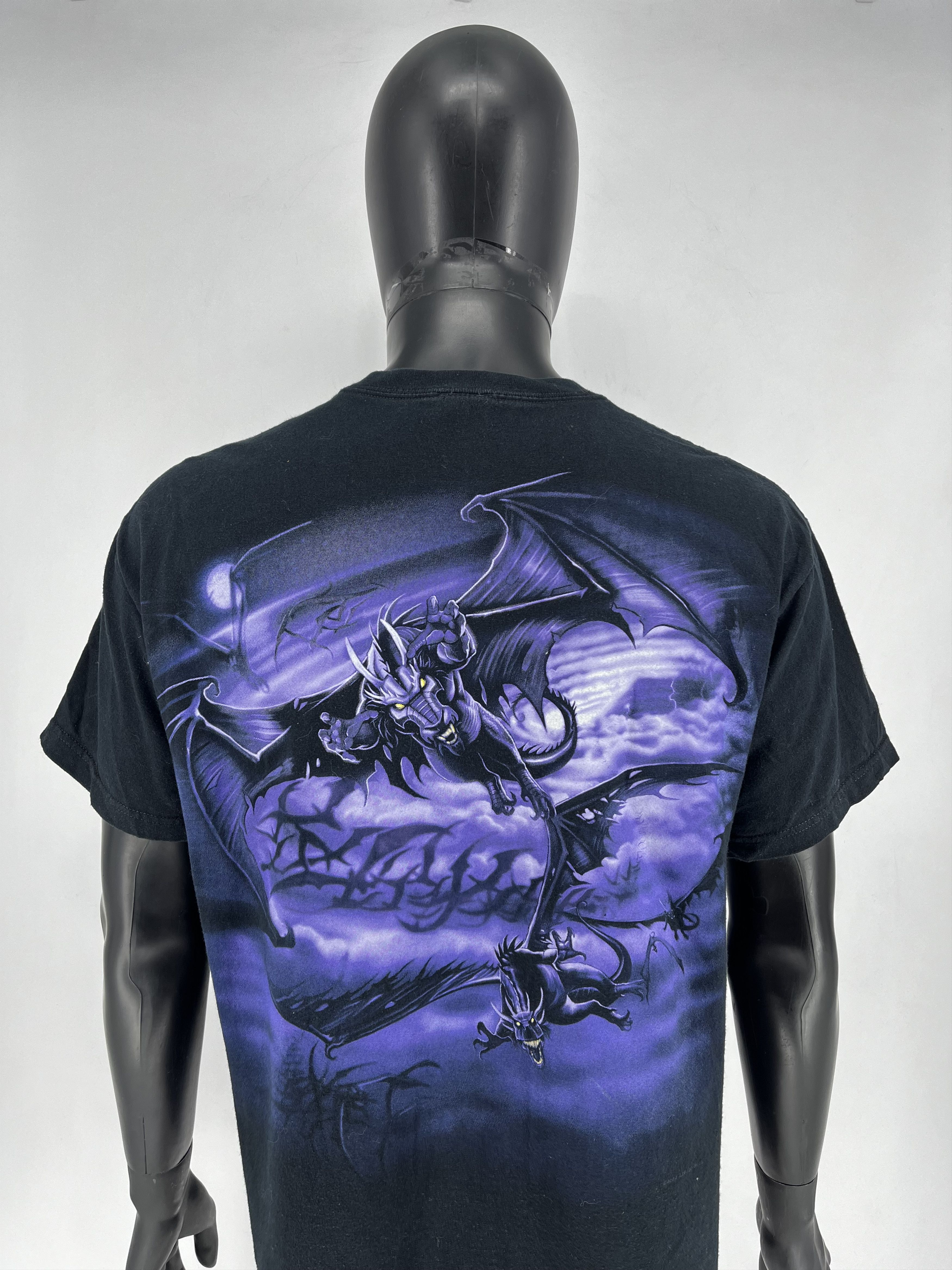Liquid Blue × Universal Studios × Vintage Liquid Blue Vintage Dragon Shirt Men Gothic Graphic Tee 2002 Size US L / EU 52-54 / 3 - 10 Thumbnail