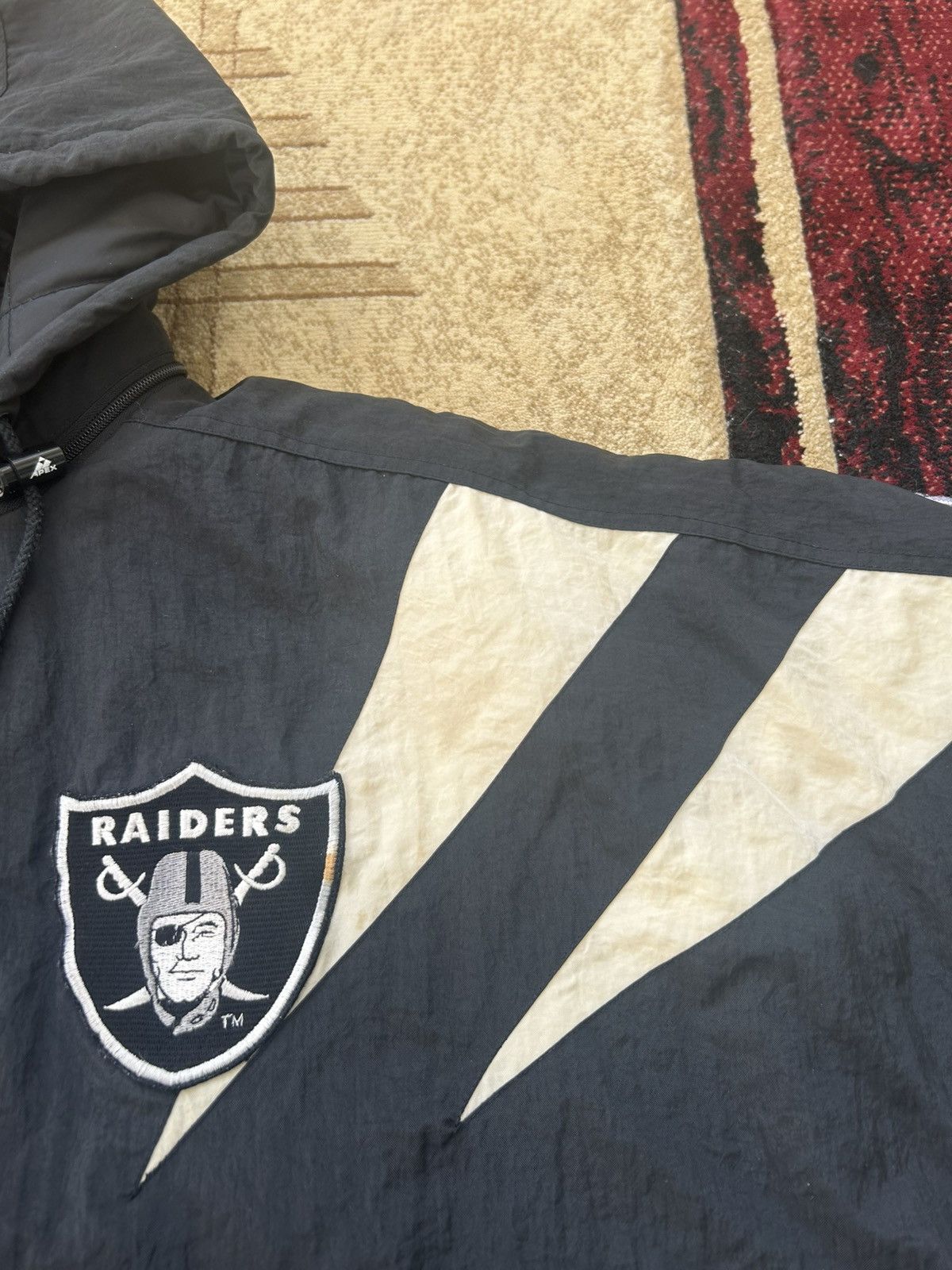 Apex One Vintage 90s Apex One Oakland Raiders Shark Tooth Jacket Size US XL / EU 56 / 4 - 11 Thumbnail