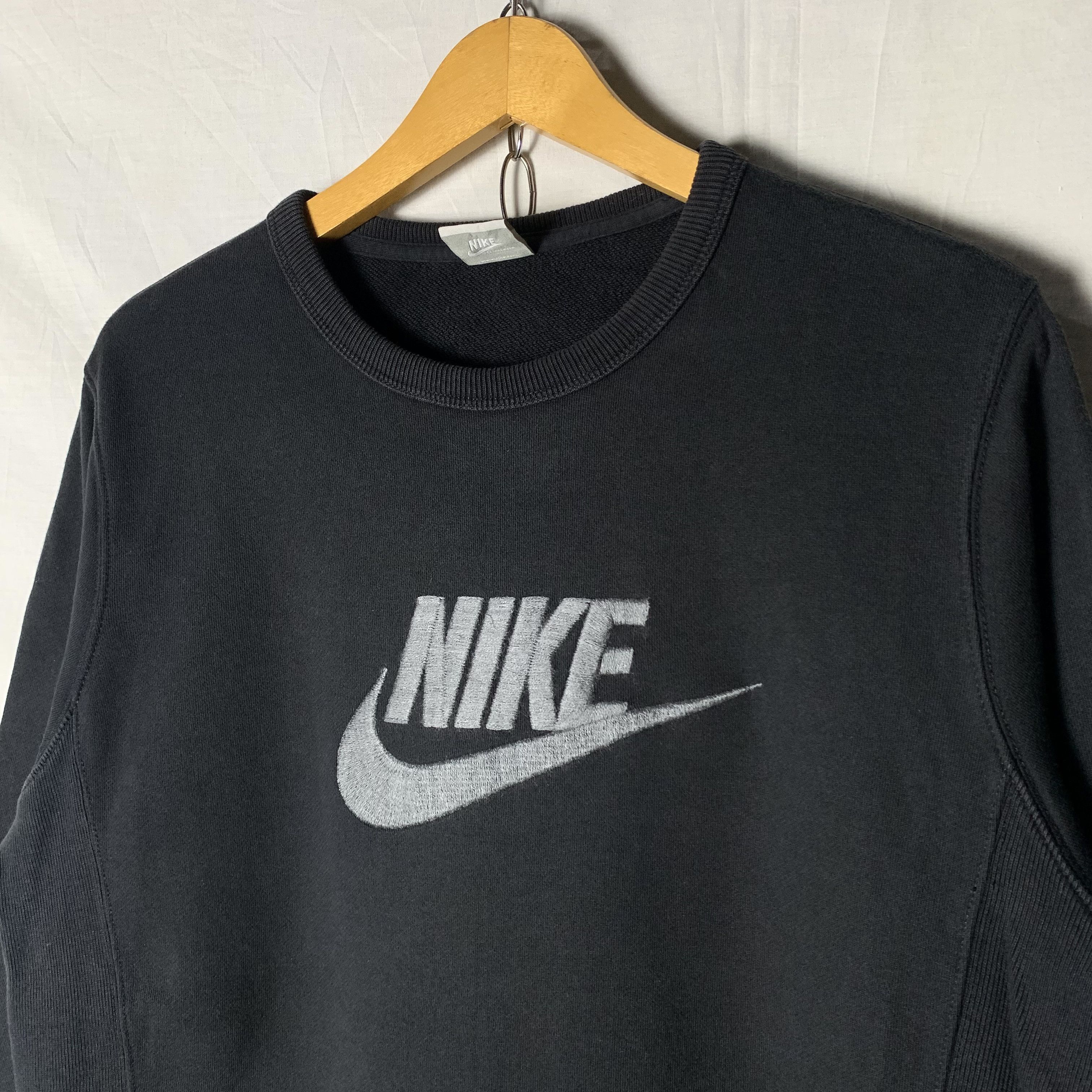 Nike Nike Swoosh Property of Nike Athletic Dept Sweatshirt Size US S / EU 44-46 / 1 - 2 Thumbnail