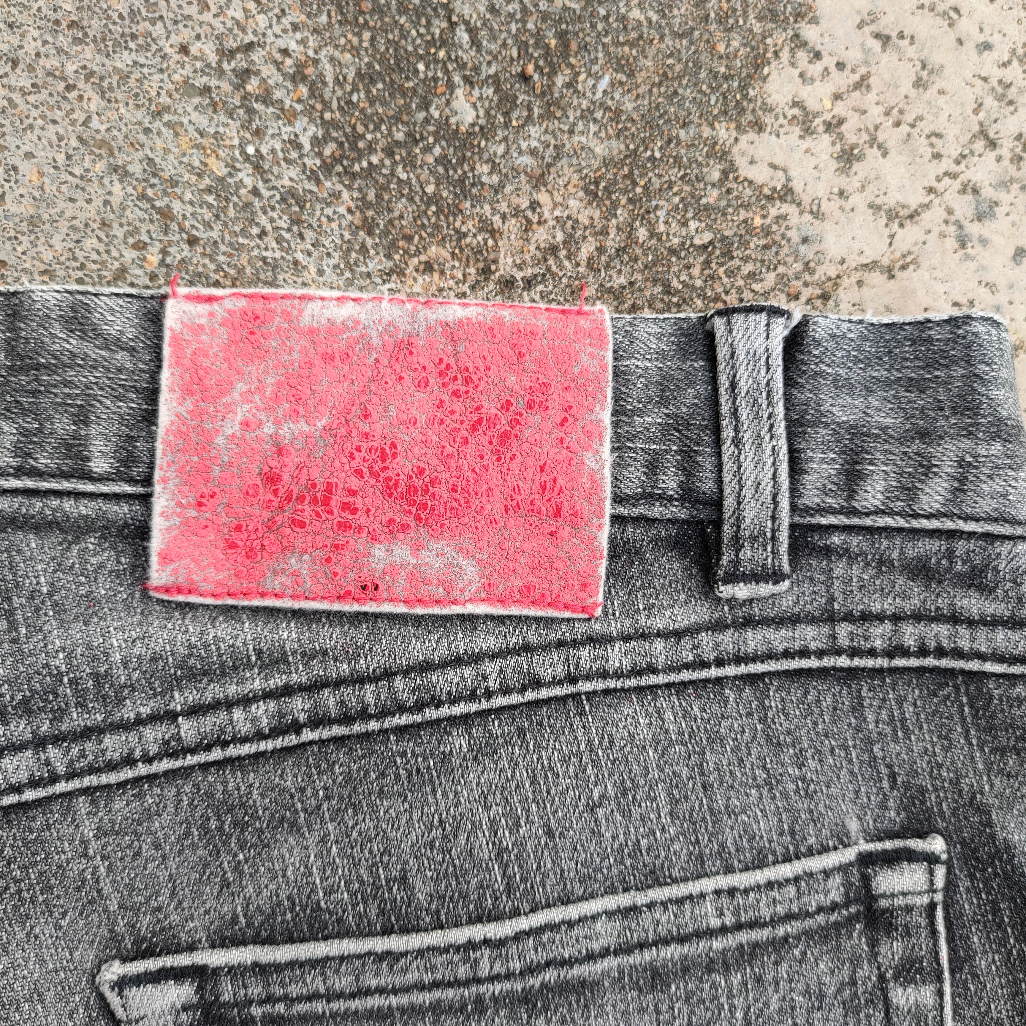 Burberry vtg Burberry black label distressed denim jeans pants Size US 32 / EU 48 - 14 Thumbnail