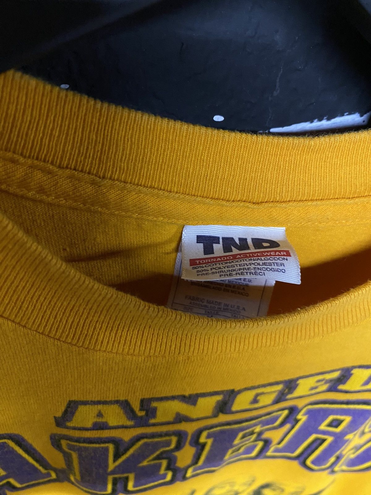 NBA Vintage 00’ Lakers Roster Team Kobe Tee Shirt Size US M / EU 48-50 / 2 - 3 Thumbnail