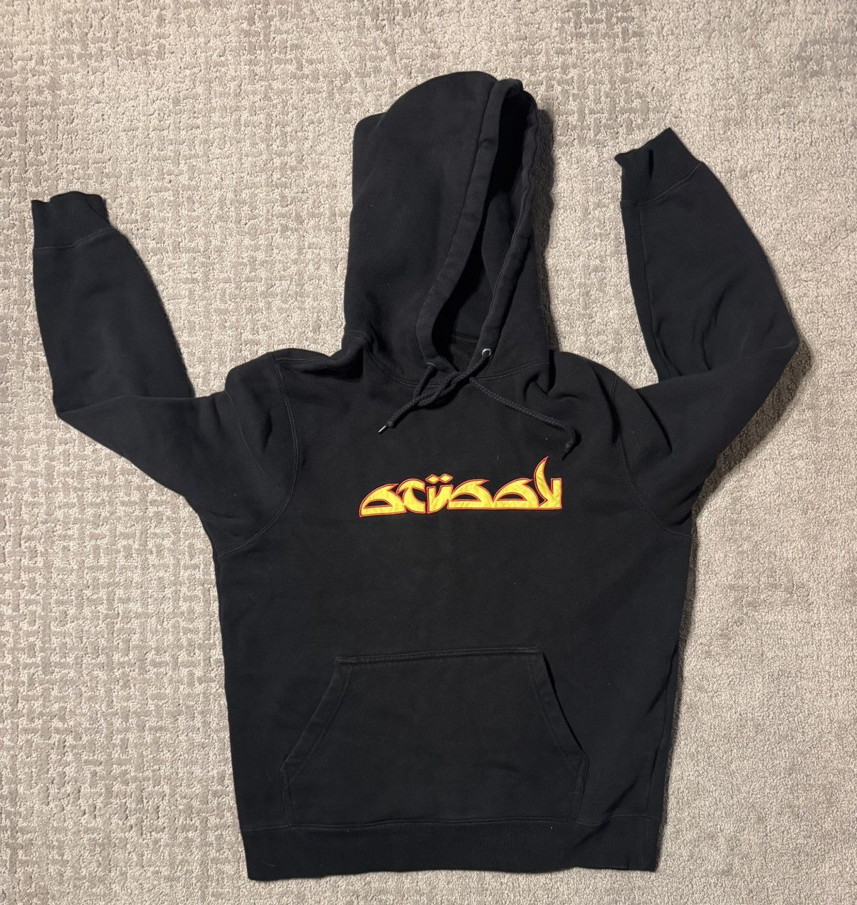 Stussy Stussy Arabic Embroidered Hoodie Size US S / EU 44-46 / 1 - 1 Thumbnail