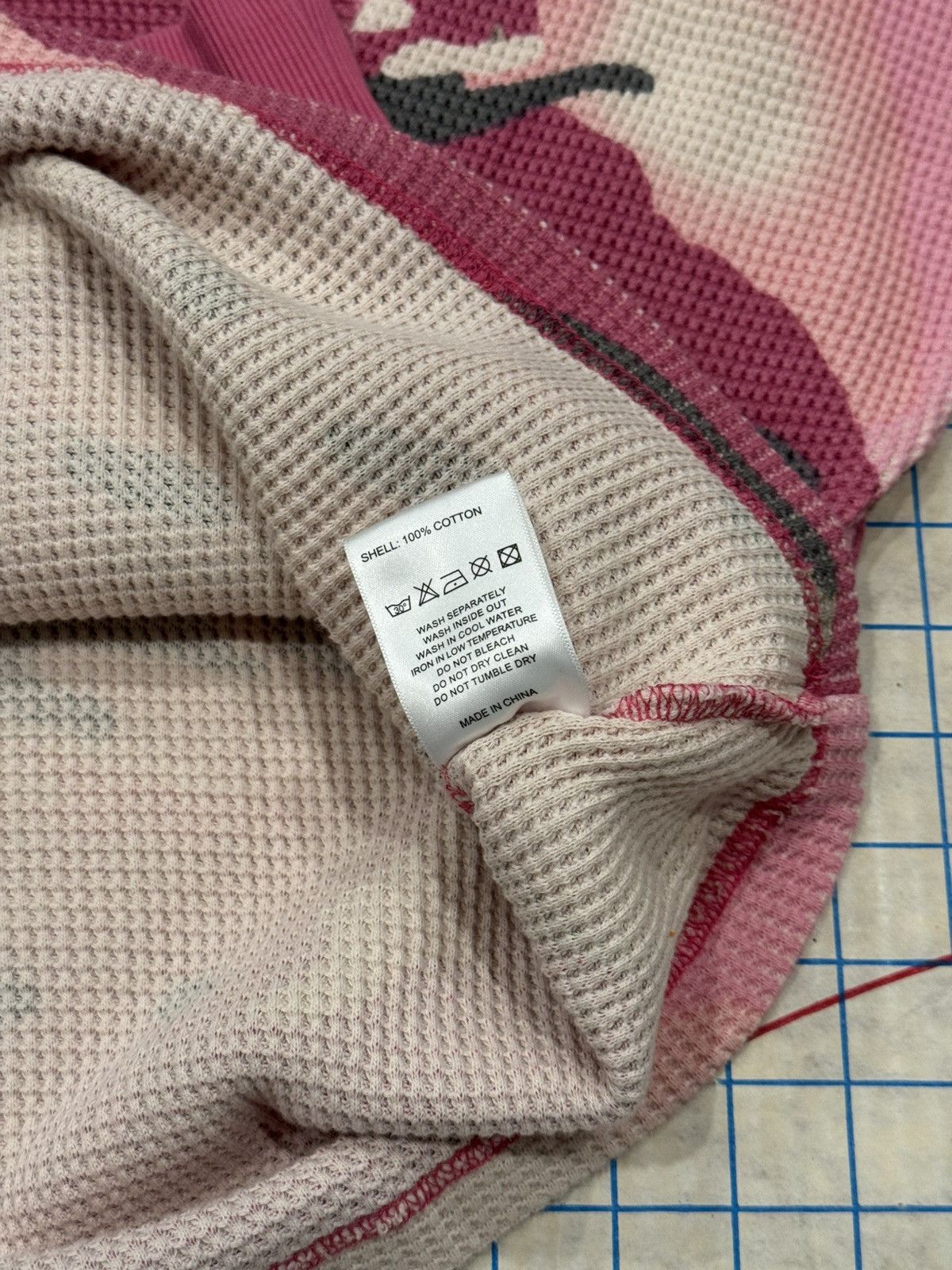 Patta NWT Patta Amsterdam Pink Camo Thermal Long Sleeve Mens XL Size US XL / EU 56 / 4 - 8 Thumbnail