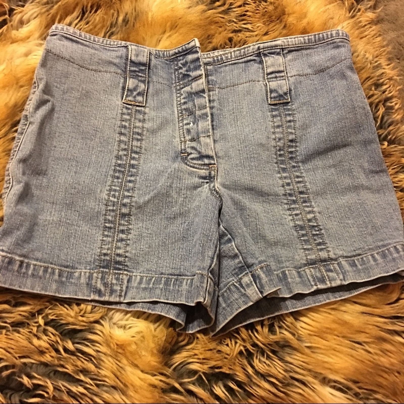 Covington Covington stretch jean shorts NWOT 8 Size 30" / US 8 / IT 44 - 1 Thumbnail