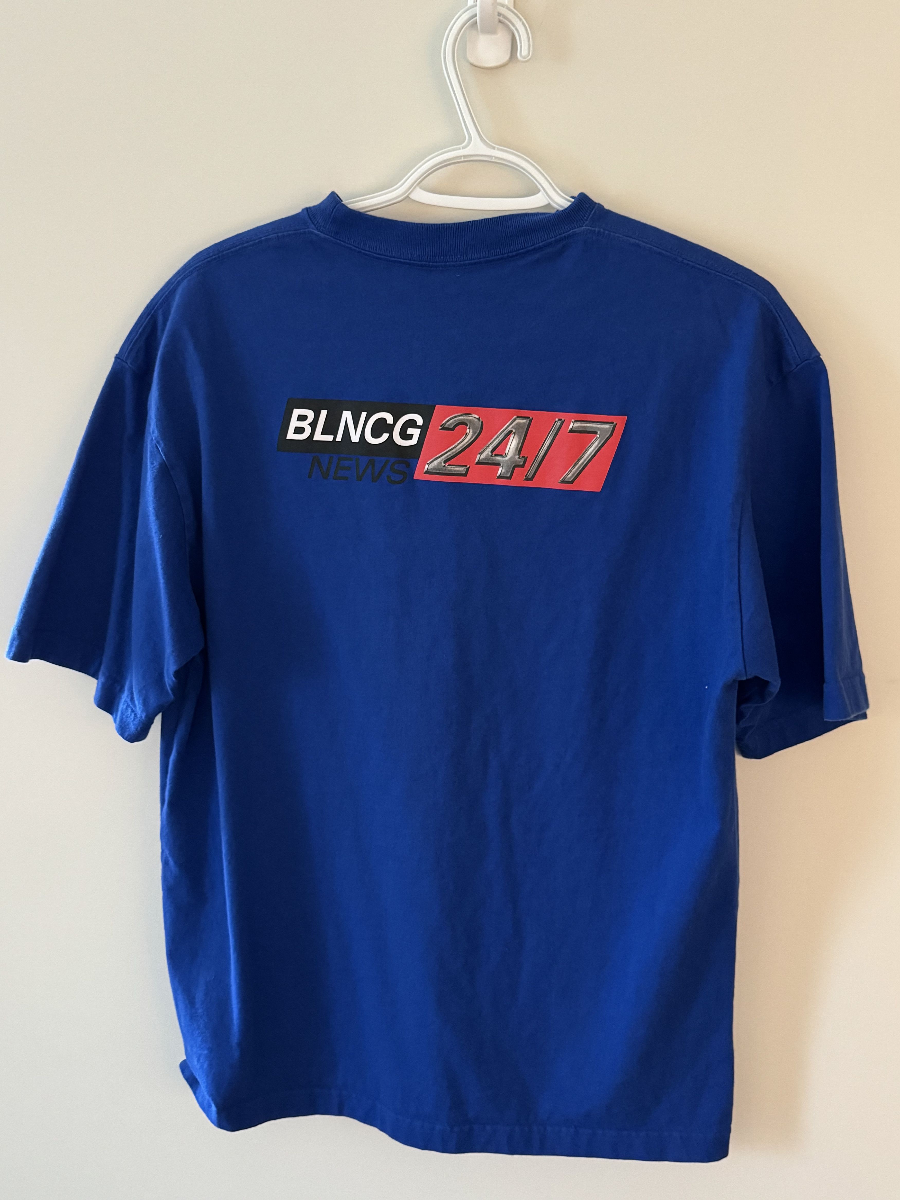 Balenciaga Balenciaga BLNCG News 24/7 T-Shirt Size US S / EU 44-46 / 1 - 1 Thumbnail