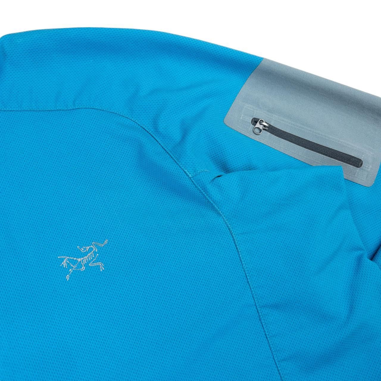 Arc'teryx Vintage Arcteryx Zip Up Waterproof Jacket Size XL Size US XL / EU 56 / 4 - 5 Thumbnail