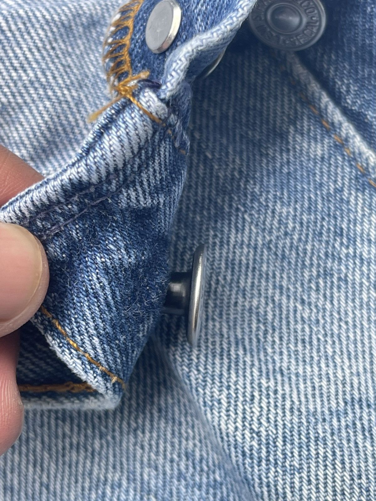 Levi's Vintage Levi's 501 Made in USA Jeans Size US 31 - 7 Thumbnail