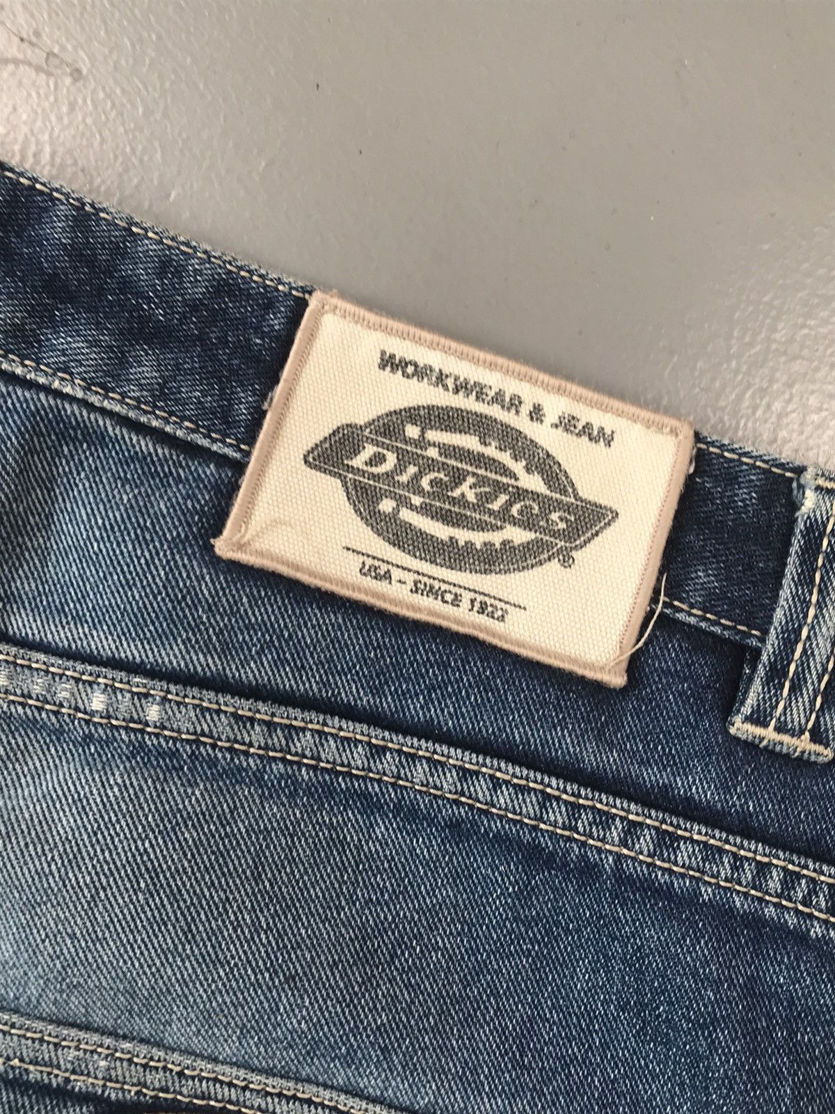Dickies × Vintage Vintage Dickies spell out embroidered baggy fit denim Size US 35 - 10 Thumbnail
