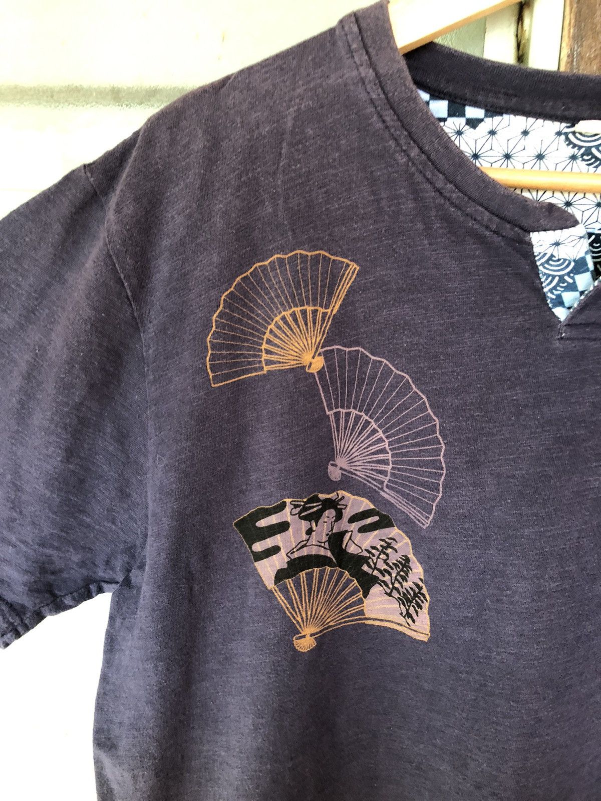 Japanese Brand Vintage Japanese Classic Script Shirt Tee Size US L / EU 52-54 / 3 - 3 Thumbnail