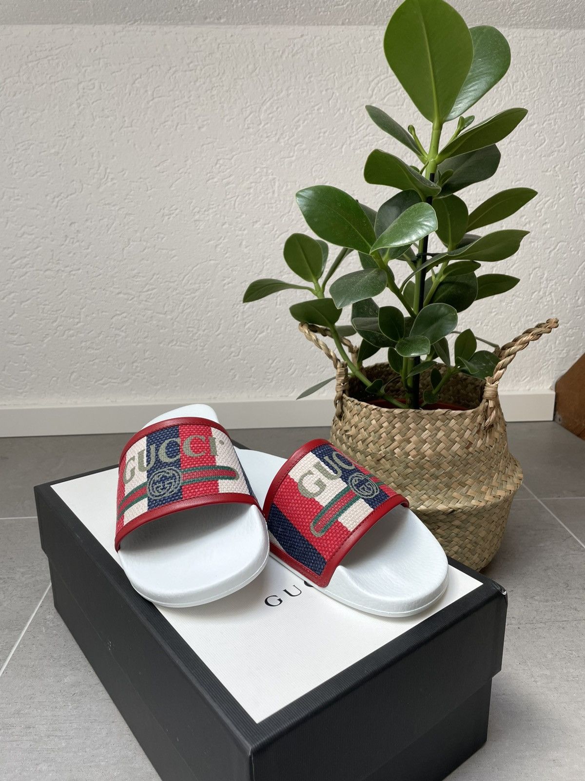 Gucci Gucci logo Sylvie slide sandal Size US 8 / EU 41 - 1 Thumbnail