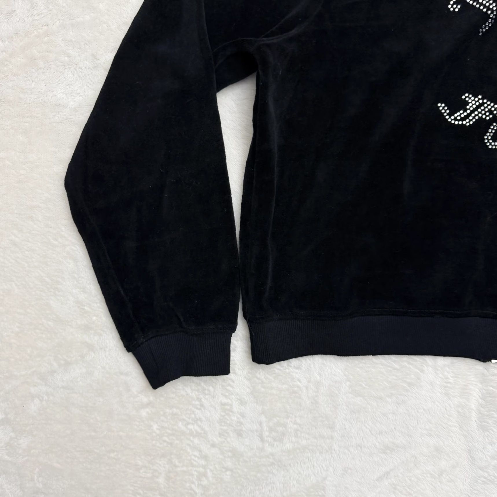 Juicy Couture Juicy Couture Forever 21 Hoodie 0X Women Black Velour Zip Heart Rhinestone Logo Embroidered Pockets Full Zip Hooded Size XL / US 12-14 / IT 48-50 - 6 Thumbnail