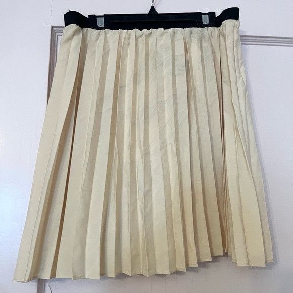 Other Willow & Clay Pleated Mini Skirt Size L NWT Size 32" / US 10 / IT 46 - 3 Thumbnail
