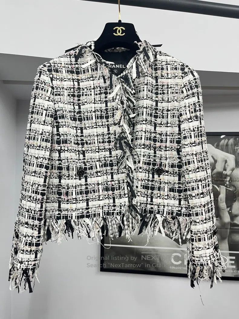 Chanel Chanel Knitted tassel coat in early spring Size XS / US 0-2 / IT 36-38 - 1 Thumbnail