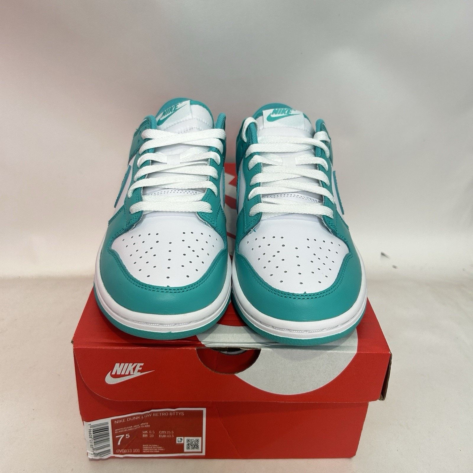 Nike Nike Dunk Low Retro BTTYS “White Clear Jade” Size US 7.5 / EU 40-41 - 2 Thumbnail