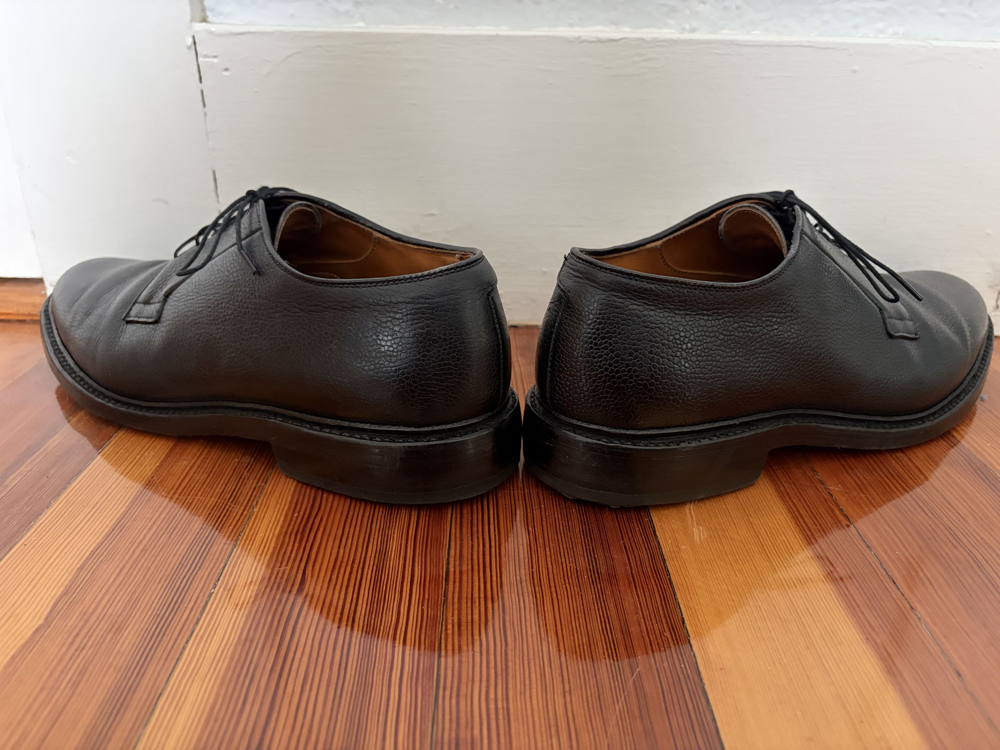 Allen Edmonds Leeds blucher in grained leather Size US 10.5 / EU 43-44 - 3 Thumbnail