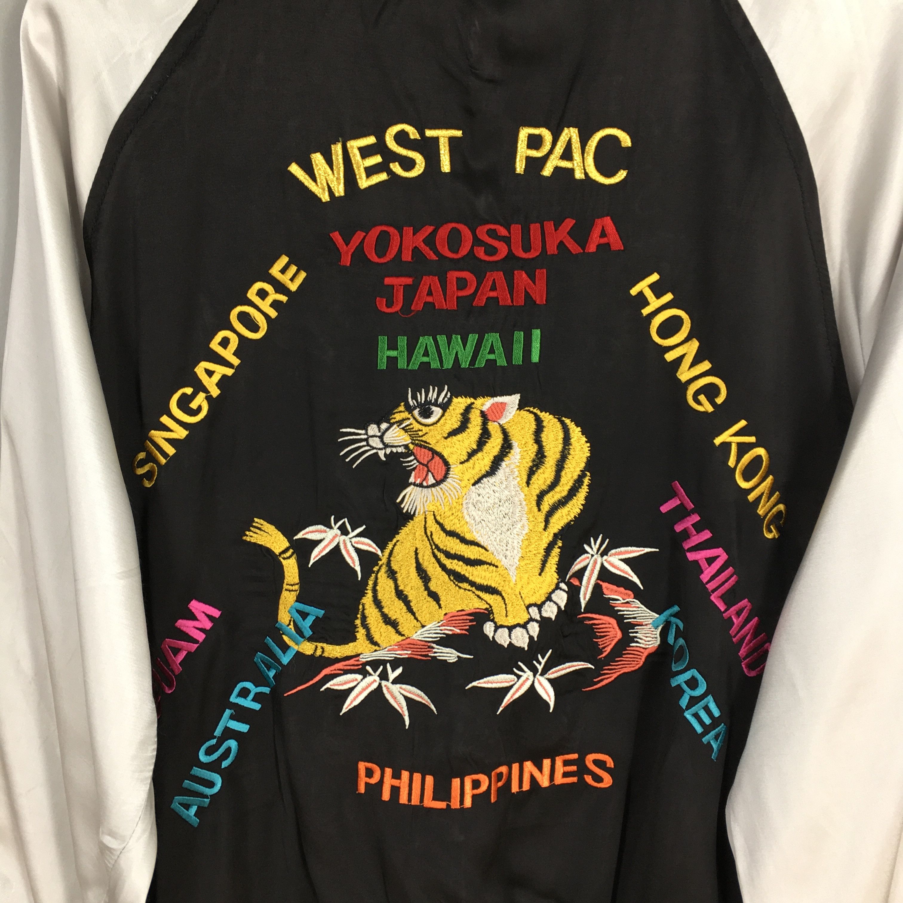 Japanese Brand Vintage Sukajan Yokosuka Tiger Souvenir Black Jacket Medium Size US M / EU 48-50 / 2 - 2 Thumbnail