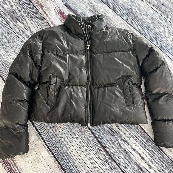 Other Altar'd State Black Gloss Cropped Puffer Jacket Size M / US 6-8 / IT 42-44 - 2 Thumbnail