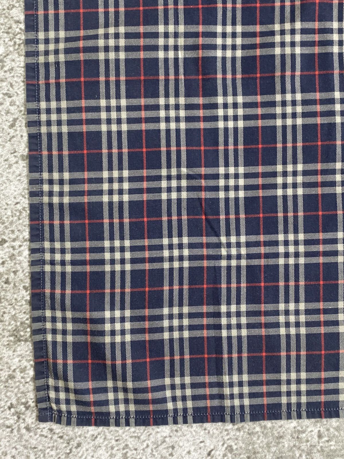 Burberry Burberry Handkerchief / Bandana / Neckerchief Size ONE SIZE - 5 Thumbnail