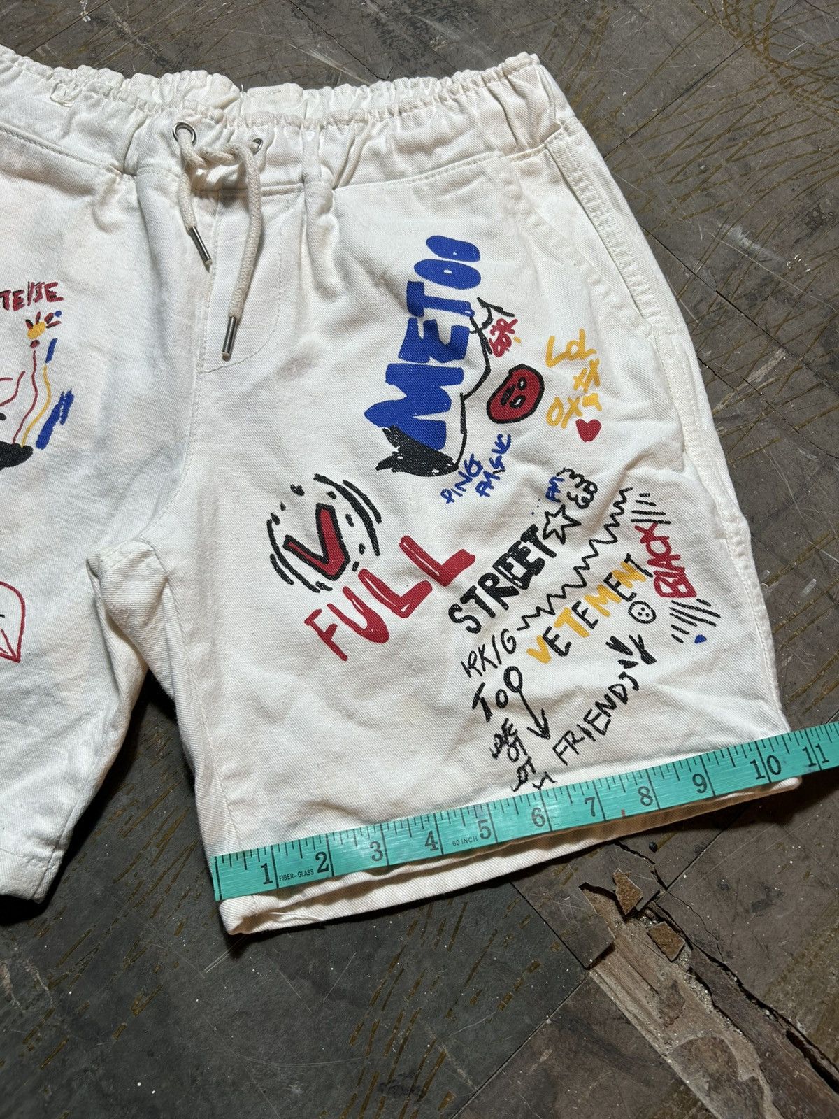 Dsquared2 × Jean-Michel Basquiat Dsquared2 X Jean Micheal Basquiat Short Pants Size US 30 / EU 46 - 14 Thumbnail