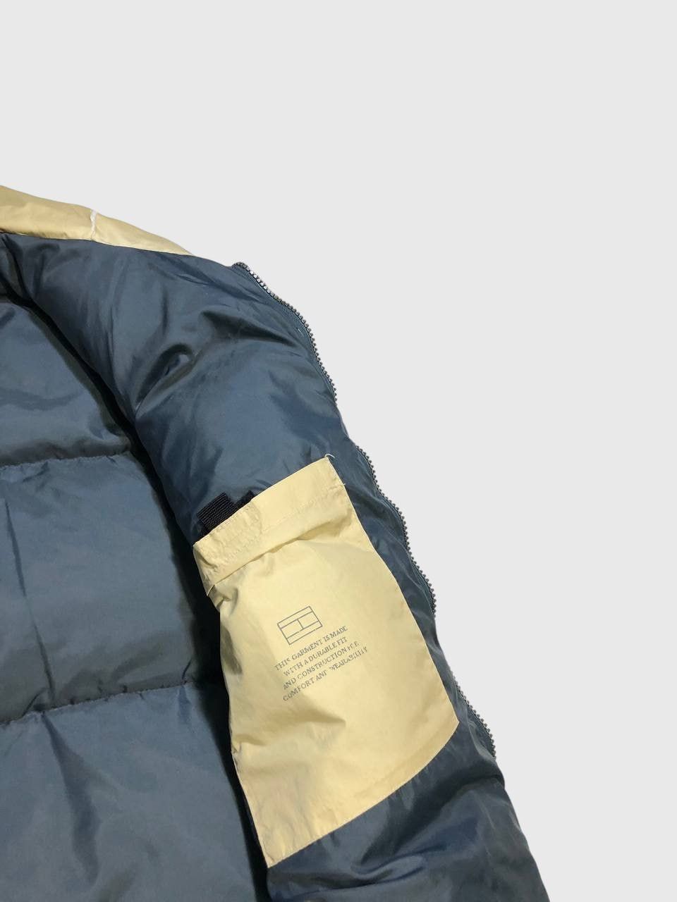 Tommy Hilfiger TOMMY HILFIGER x Vest Size US M / EU 48-50 / 2 - 9 Thumbnail