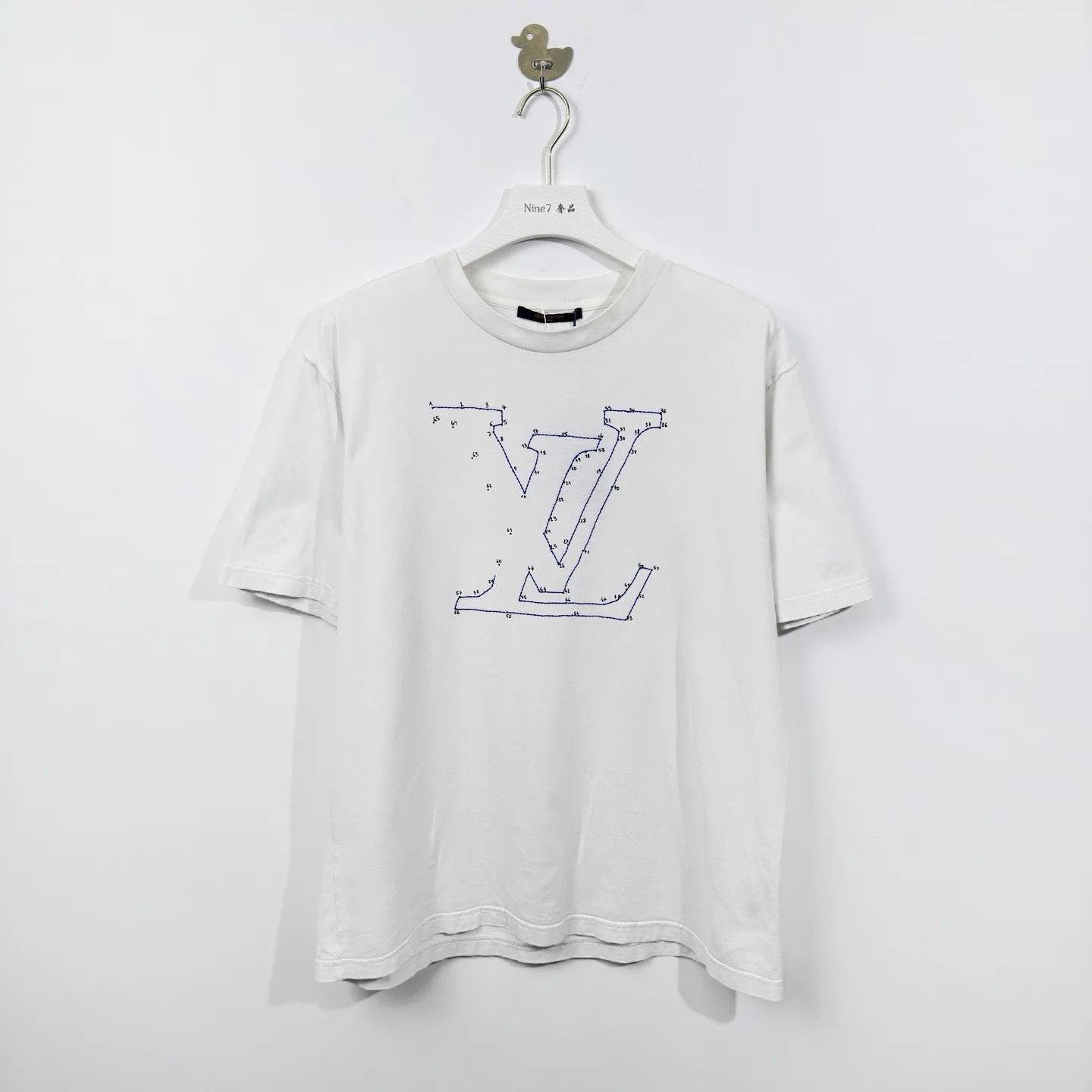 Louis Vuitton LV Print Logo SS Tee Ivory XXL NWT Size US XXL / EU 58 / 5 - 1 Thumbnail