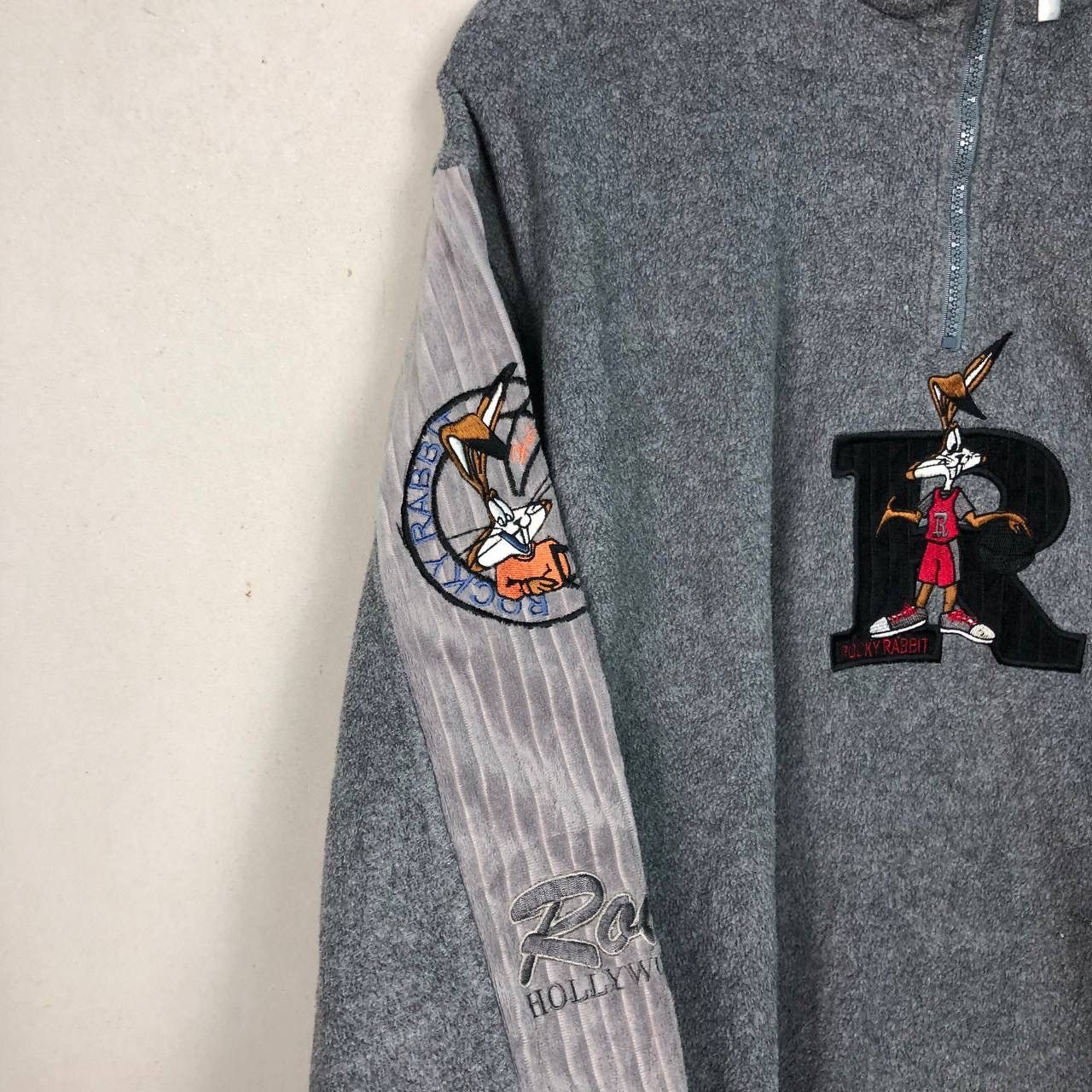Vintage Vintage 90s Looney Tunes Bugs Bunny Rabbit Fleece Sweater Size US L / EU 52-54 / 3 - 4 Thumbnail