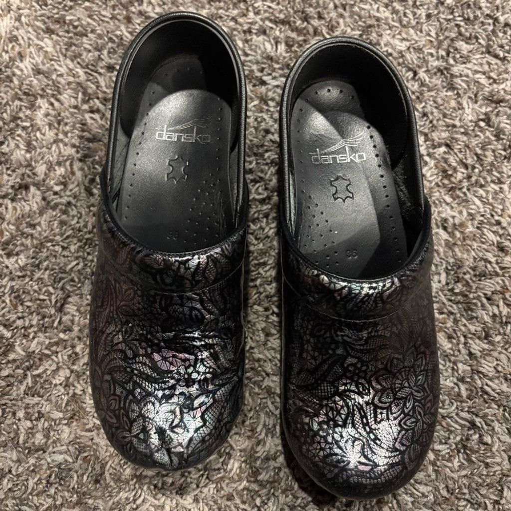 Dansko Dansko Black Floral Shoes Size US 5.5 / IT 35.5 - 1 Thumbnail